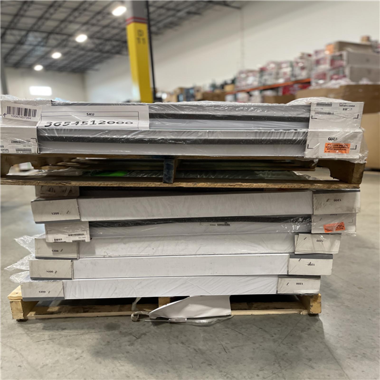 DALLAS LOCATION - 32 in. x 54 in. 50 Series White Single Hung Low-E Argon Glass Vinyl Replacement Window  Screen Incl PALLET-(8 UNITS)