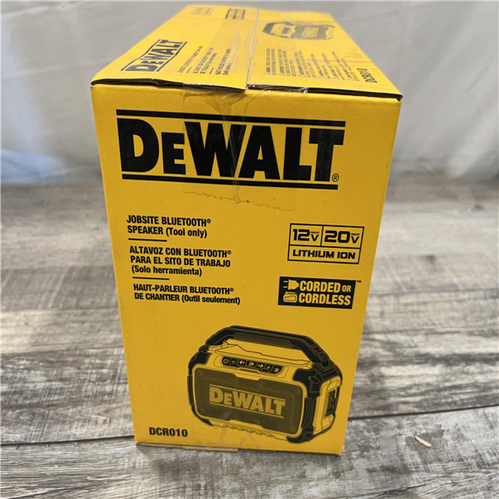 NEW - DEWALT 20V MAX Cordless Bluetooth Speaker (Tool Only)