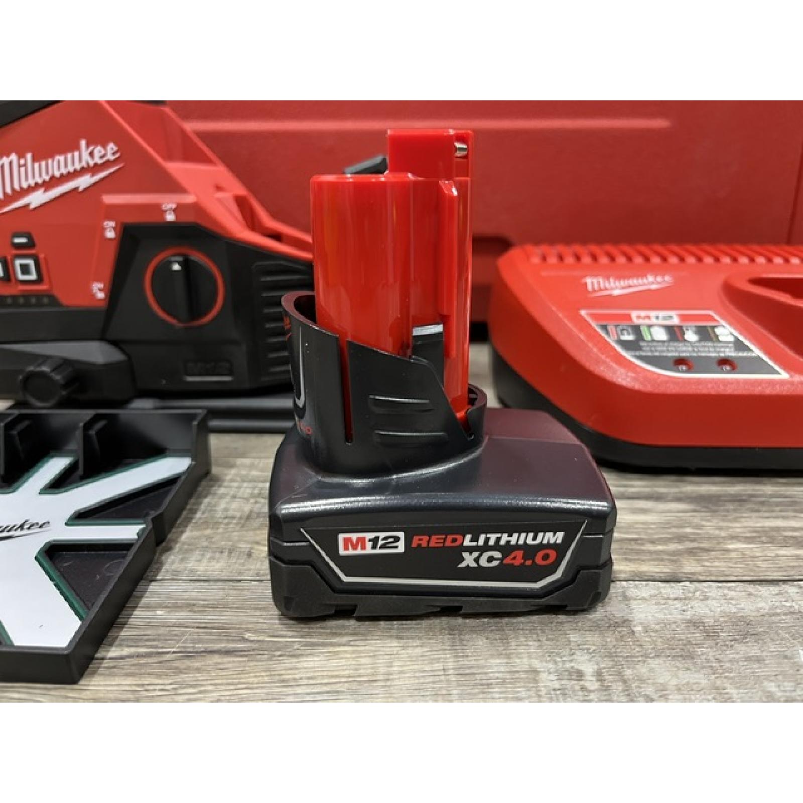 AS-IS Milwaukee 12-Volt Lithium-Ion Cordless Green 250 ft. 3-Plane Laser Level Kit