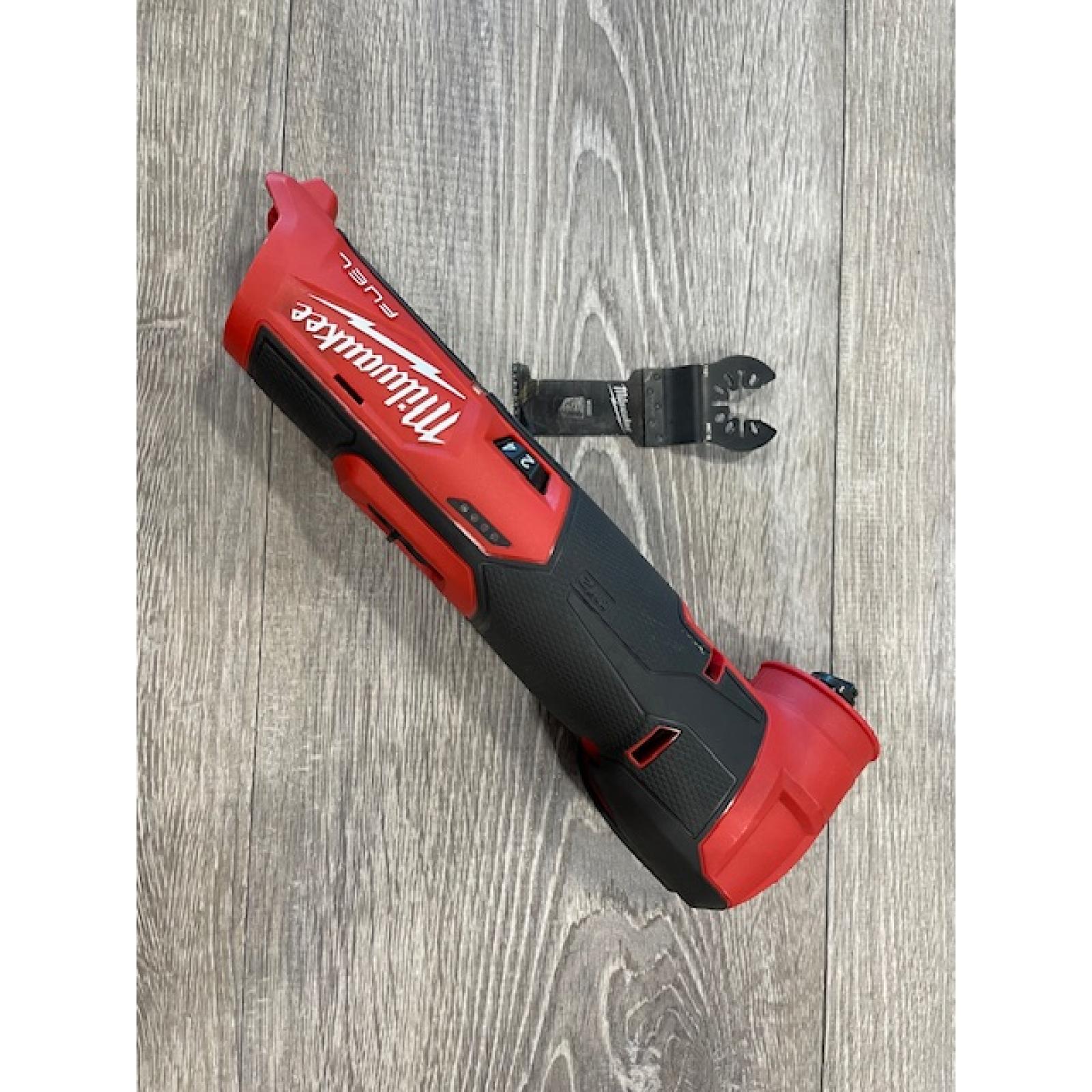 AS-IS Milwaukee FUEL 12V Lithium-Ion Cordless Oscillating Multi-Tool (Tool-Only)