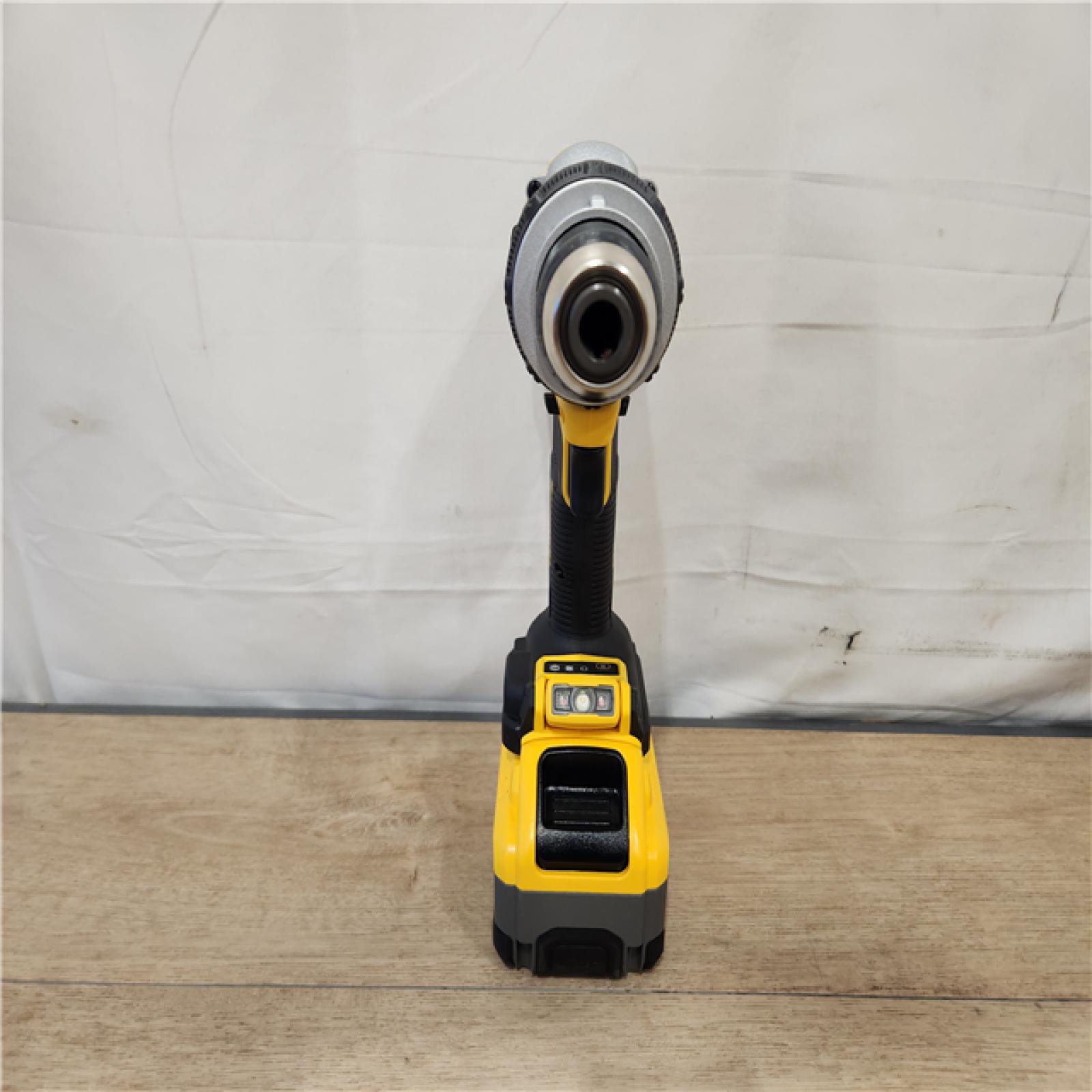 AS-IS- DEWALT Atomic 20V Max Lithium-Ion Brushless Cordless Compact 1/4 in. Impact Driver Kit