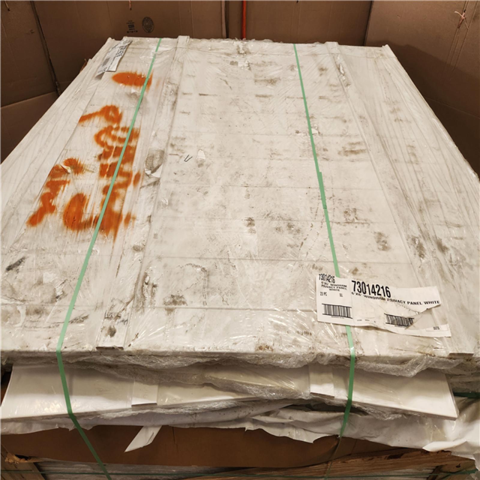 Phoenix AS-IS Veranda Linden 6 ft. H x 6 ft. W Windham Privacy Panel White (Unassembled) Pallet (23-Pieces)