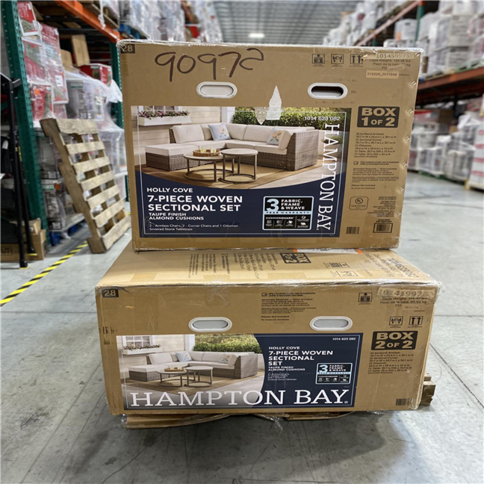 DALLAS LOCATION- HAMPTON BAY Holly Cove 7-Piece Wicker Outdoor Sectional Set