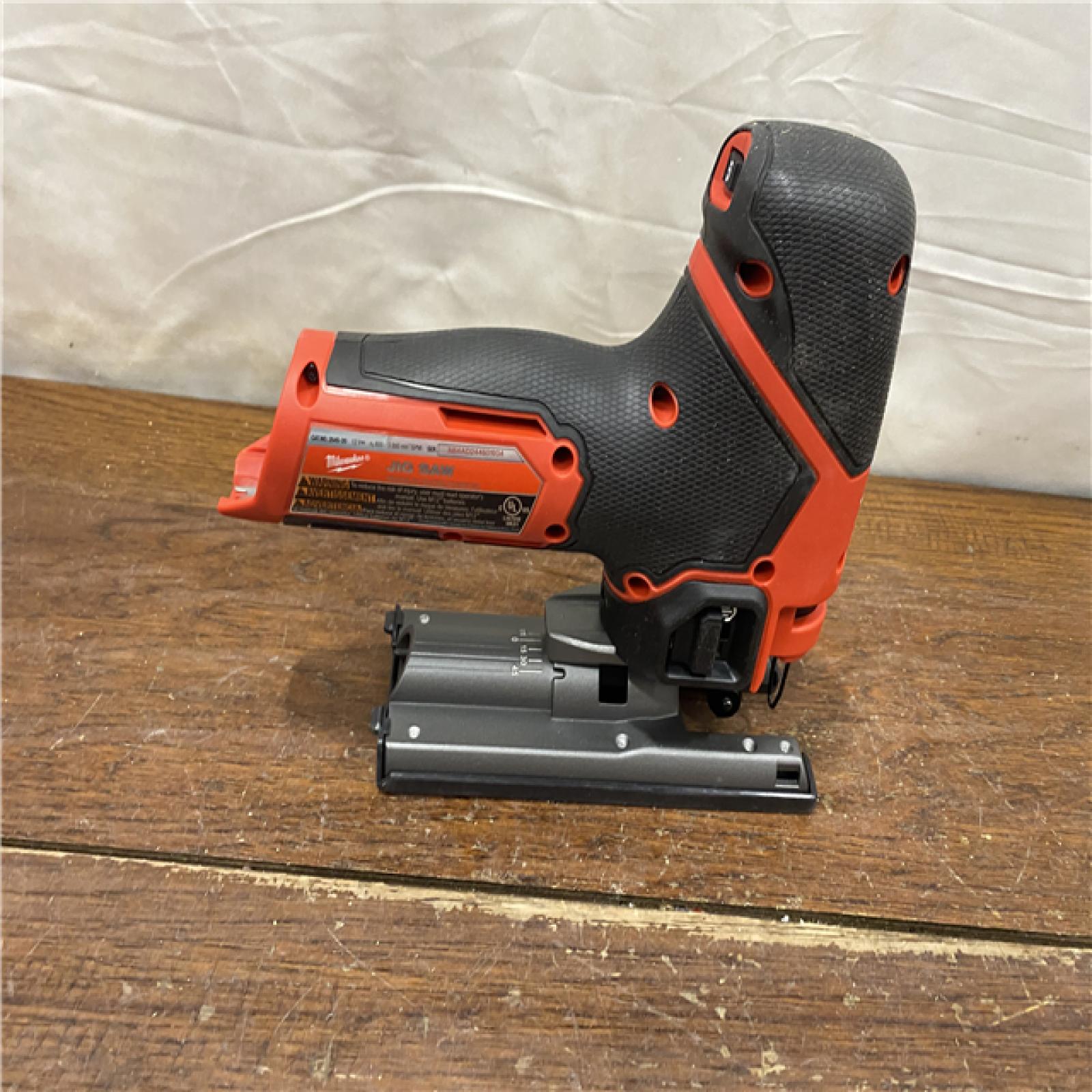 AS-IS Milwaukee M18 FUEL 18 Volt Lithium-Ion Brushless Barrel Grip Cordless Jig Saw (Bare Tool)