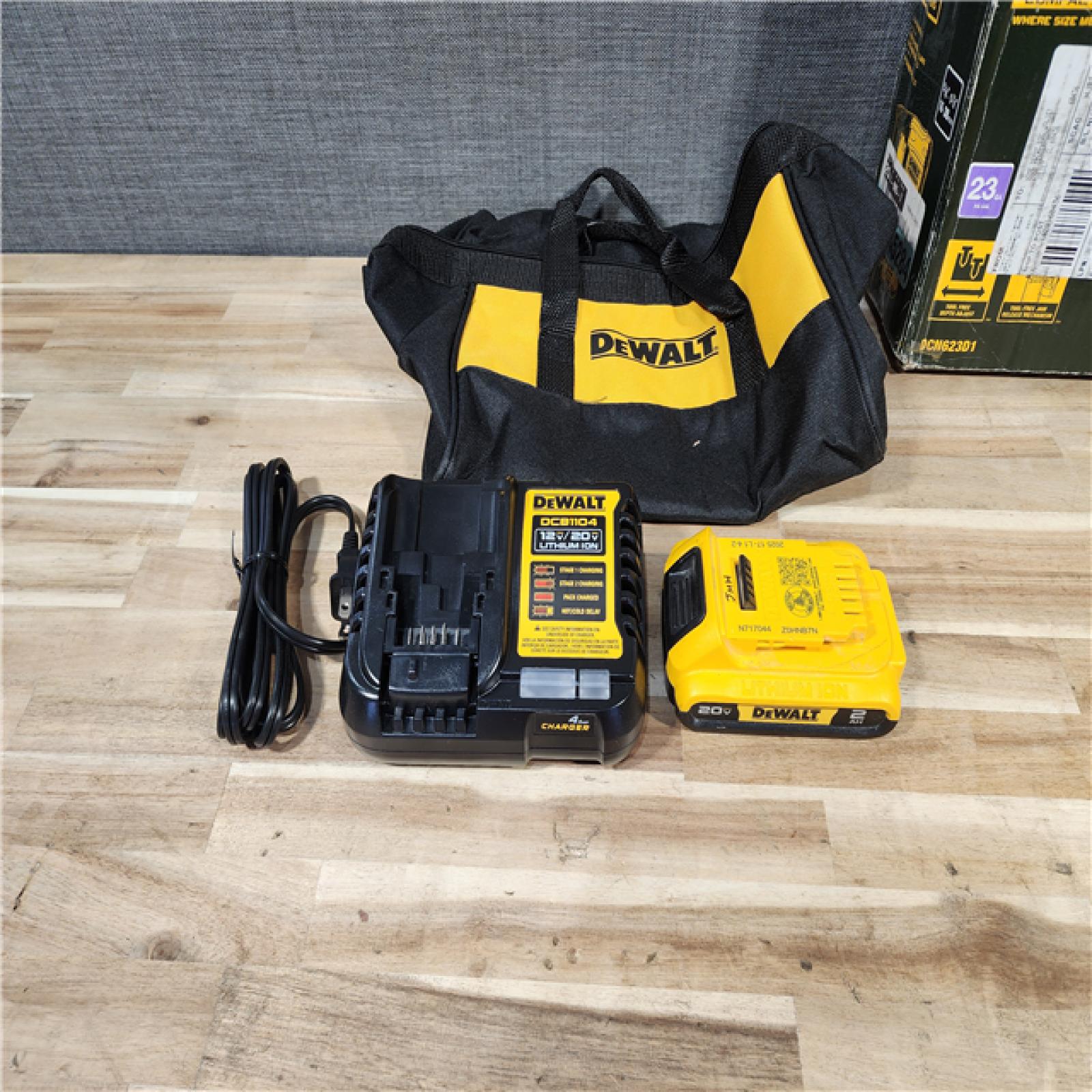 HOUSTON LOCATION - AS-IS DEWALT ATOMIC 20V MAX Lithium Ion Cordless 23 Gauge Pin Nailer Kit