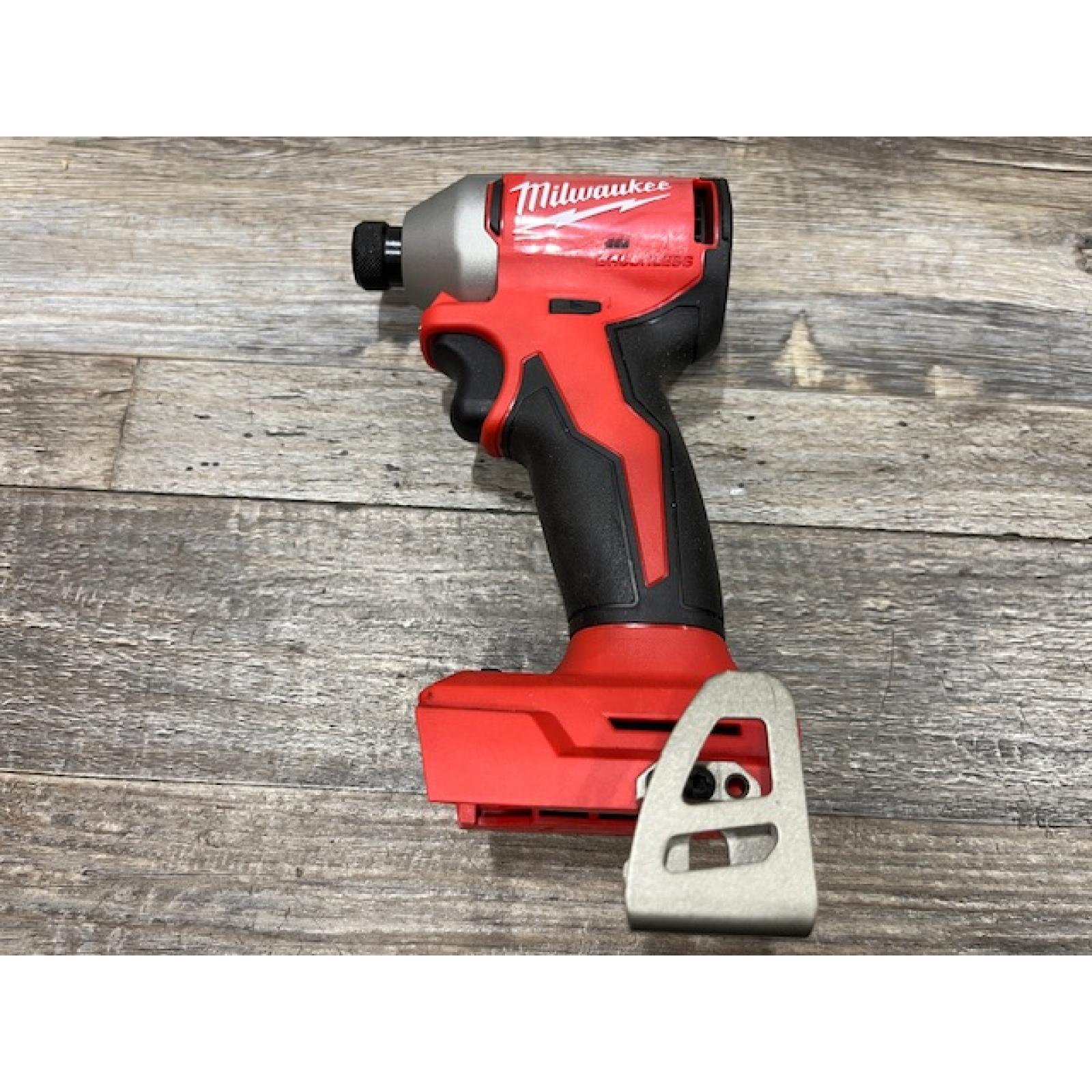 AS-IS Milwaukee 18V Lithium-Ion Compact Brushless Cordless 1/4 in. Impact Driver Kit