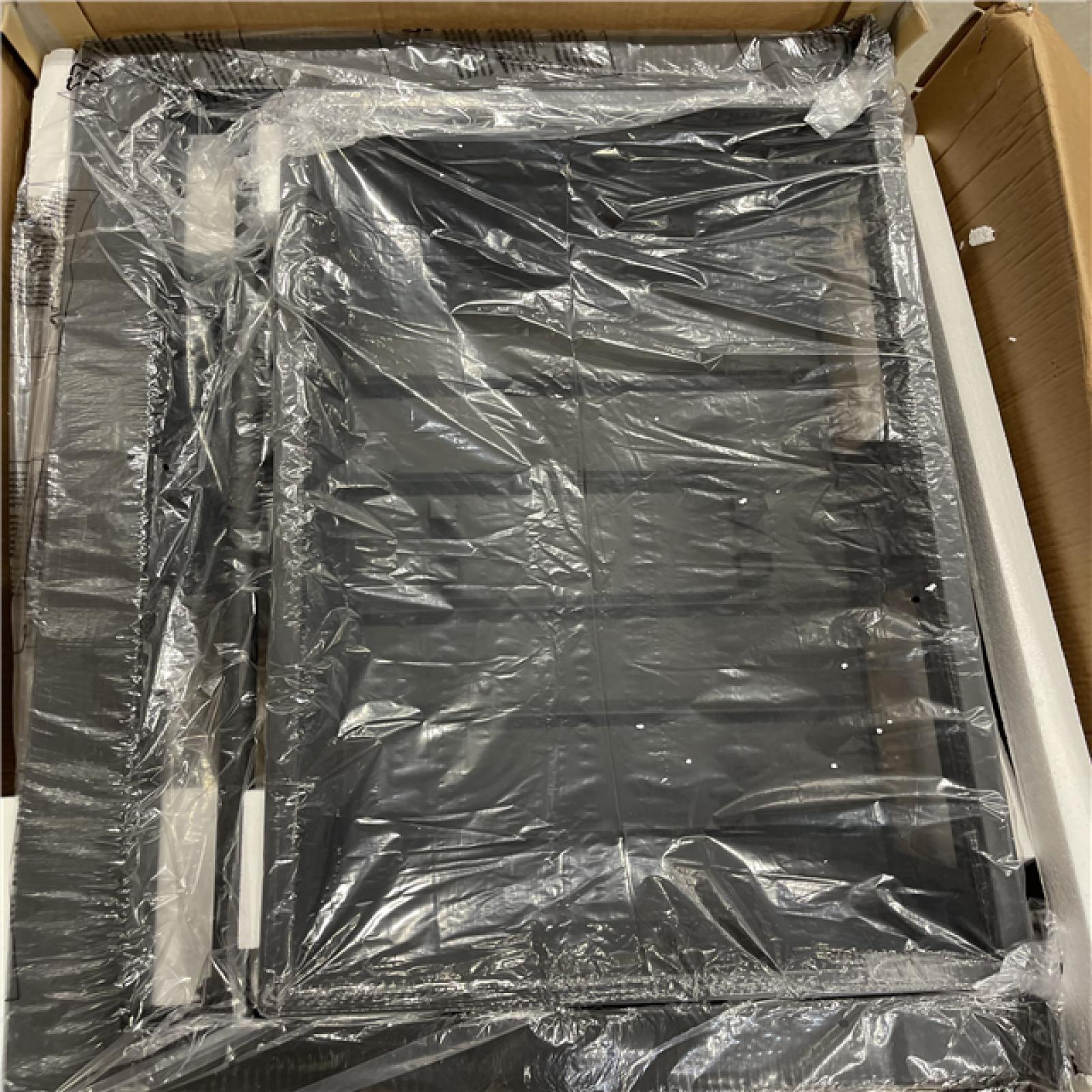 DALLAS LOCATION - AS-IS Even Embers Santa Maria Charcoal and Wood Grill in Black with Cover