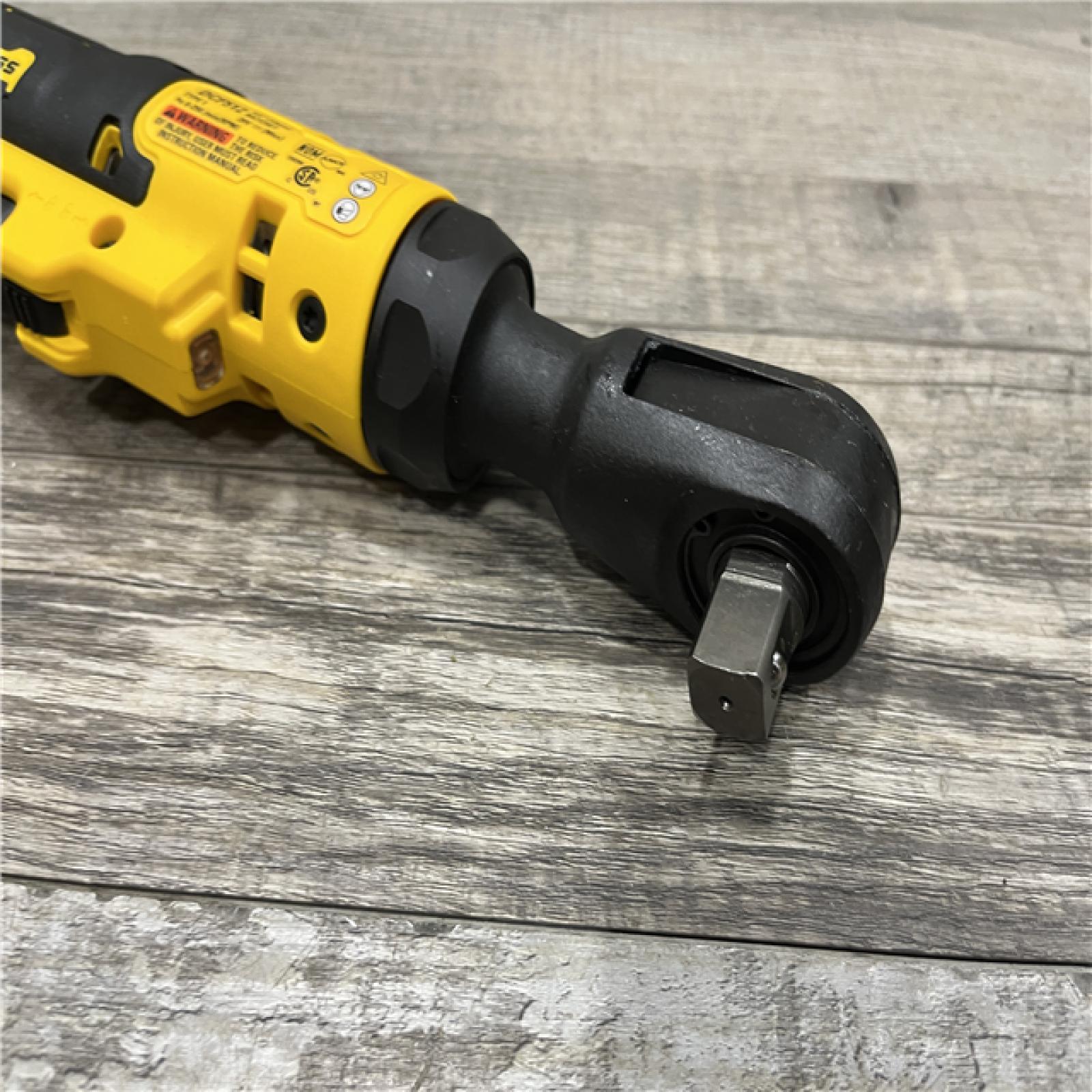 AS-IS DEWALT 20V Max Cordless Brushless 1/2 in Ratchet Kit