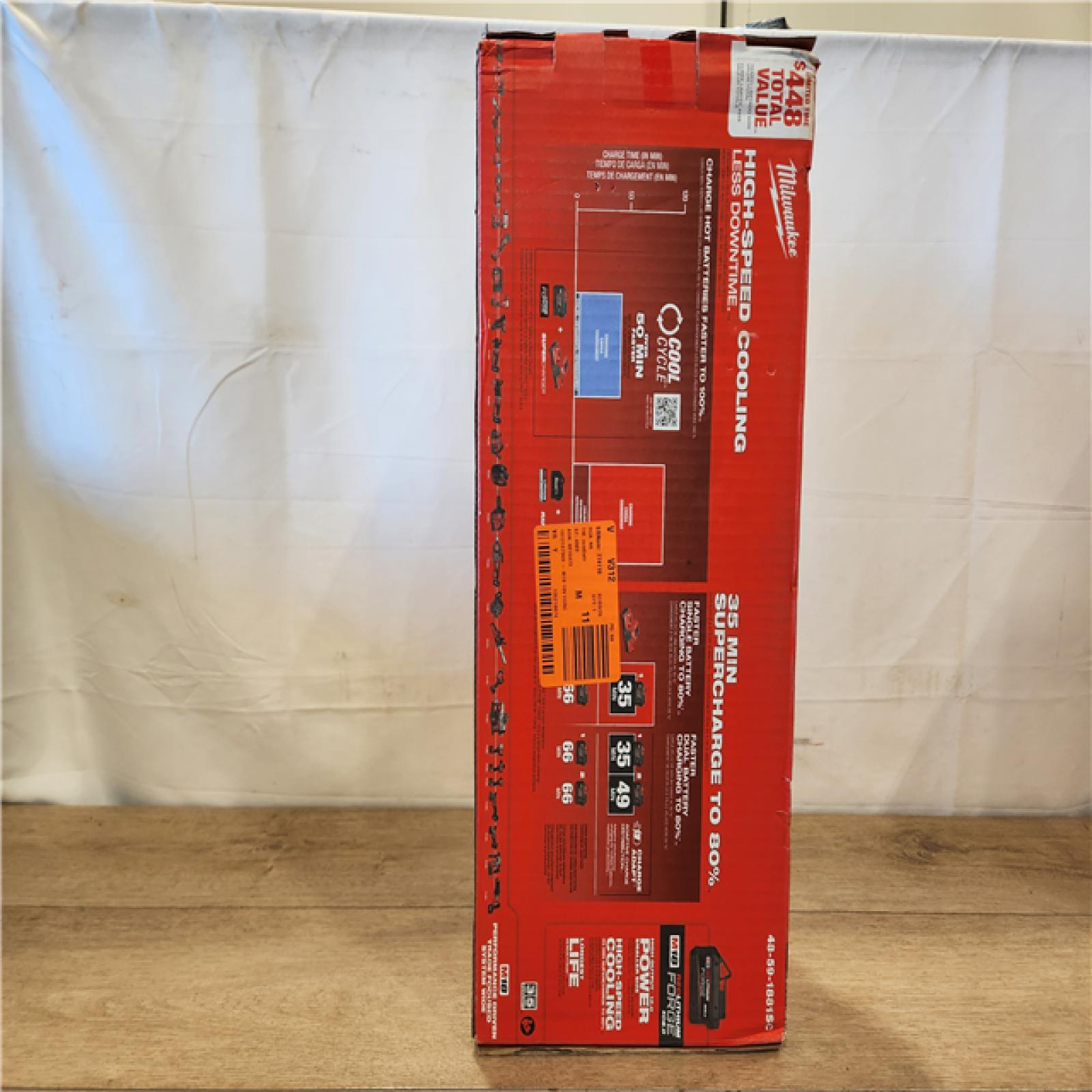 NEW- Milwaukee Tool M18 Dual Bay Simultaneous Super Charger Starter Kit with M18 18V Lithium-Ion REDLITHIUM FORGE XC 8.0 Ah Battery Pack