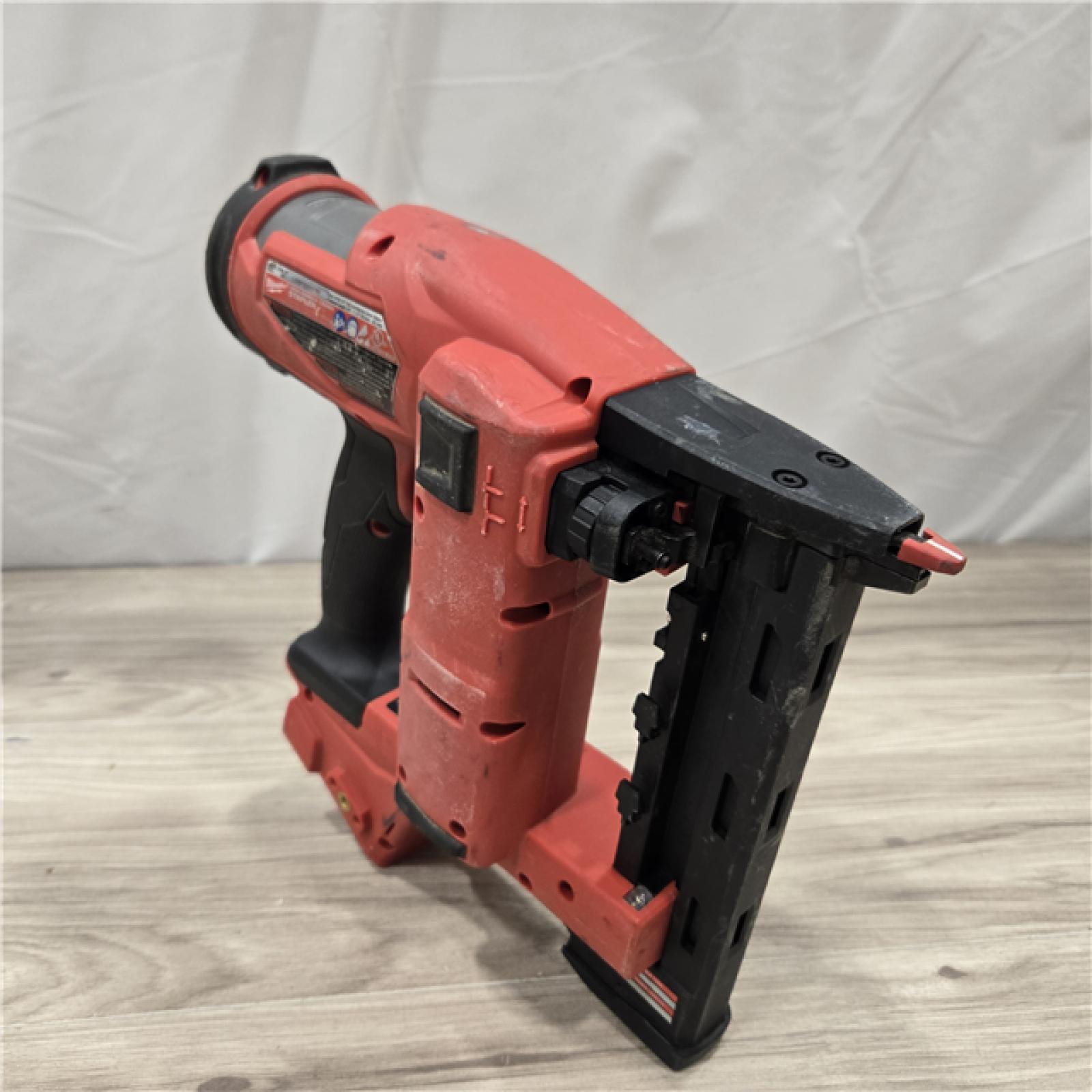 AS-IS  MILWAUKEE FUEL 18V Cordless 18-Gauge 1/4 in. Narrow Crown Stapler (Tool-Only)