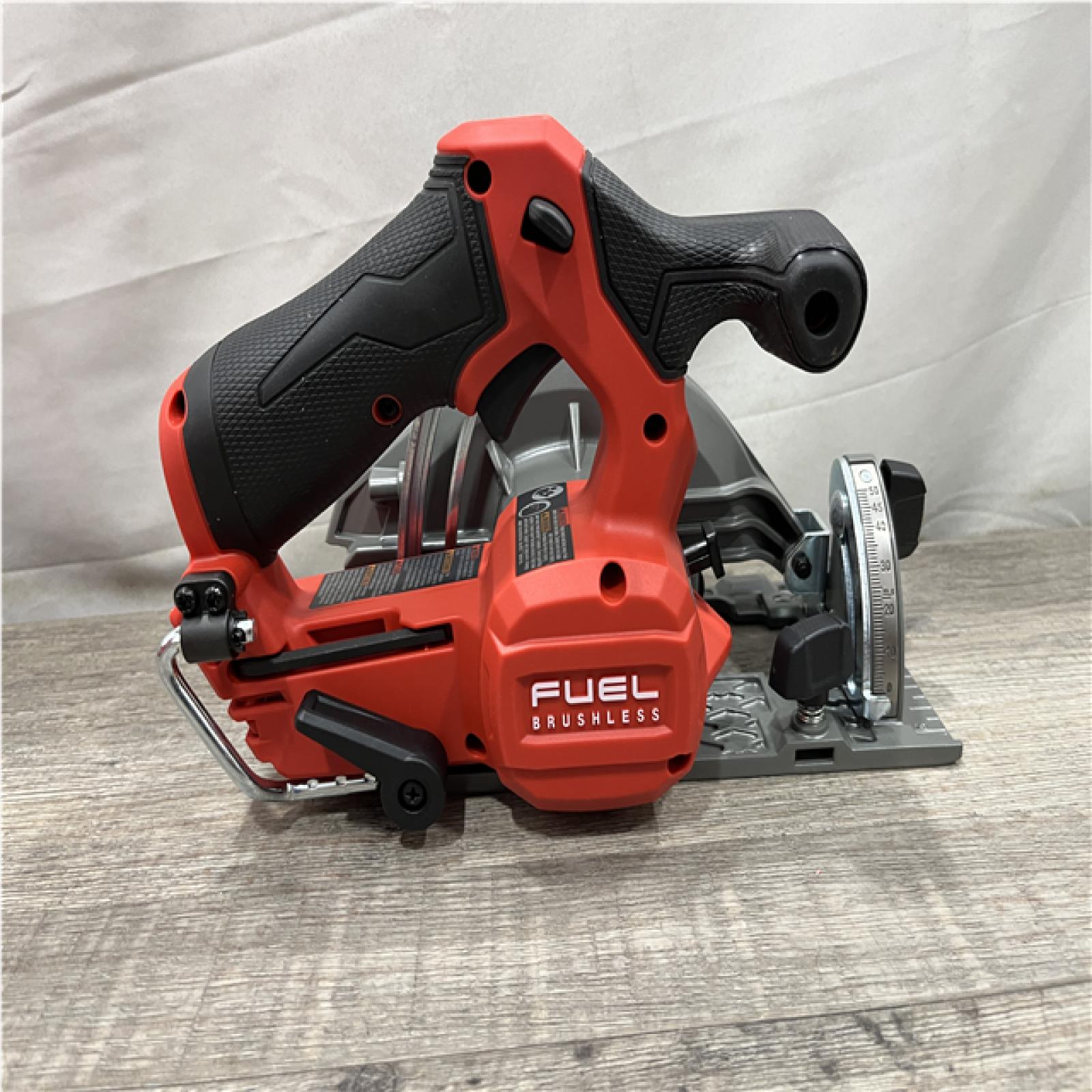 AS-IS Milwaukee FUEL 12V Lithium-Ion Brushless 5-3/8 in. Cordless Circular Saw (Tool-Only)