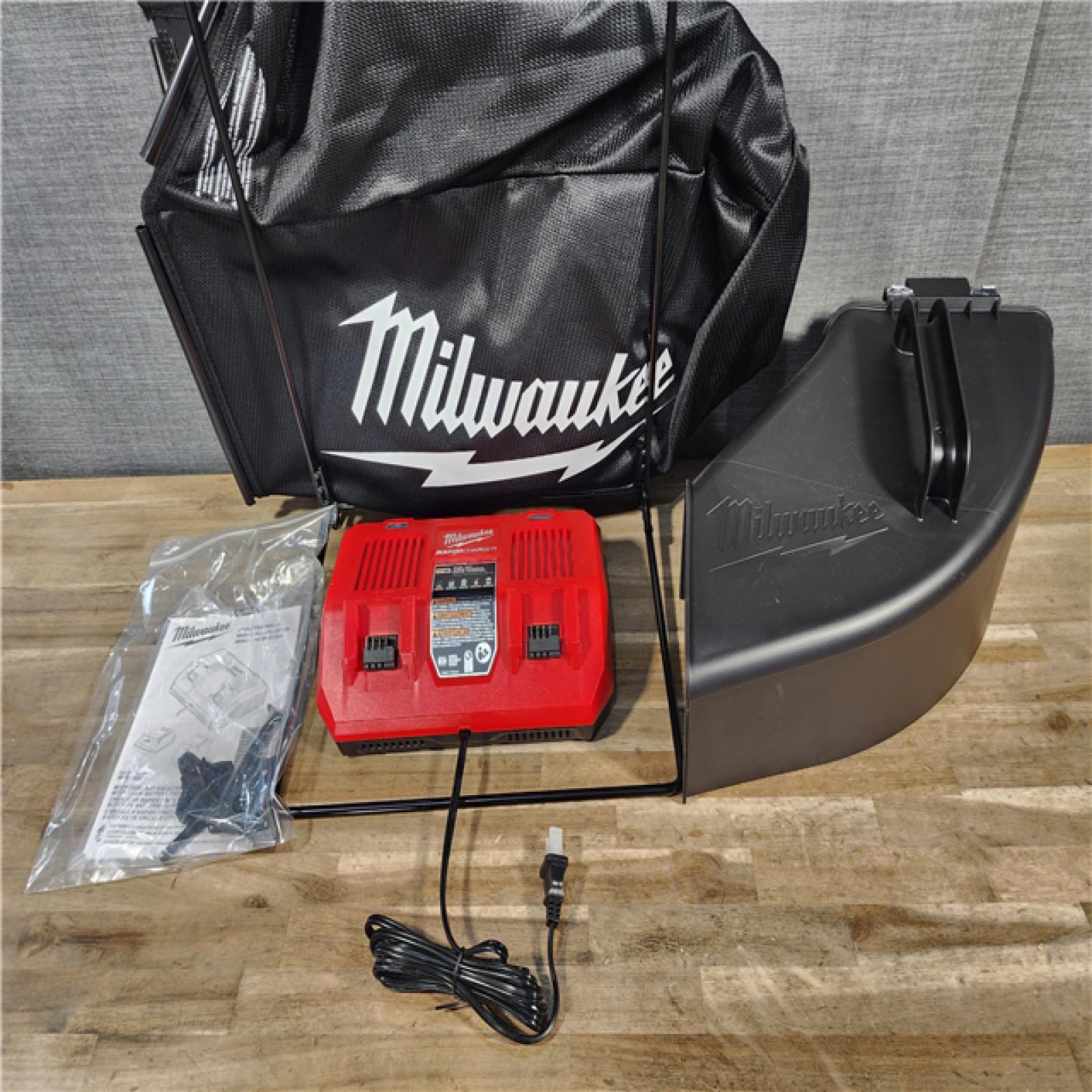 HOUSTON LOCATION - AS-IS Milwaukee M18 FUEL Brushless Cordless 21 in. Walk Behind Dual Battery Self-Propelled Mower Kit W/ CHARGER