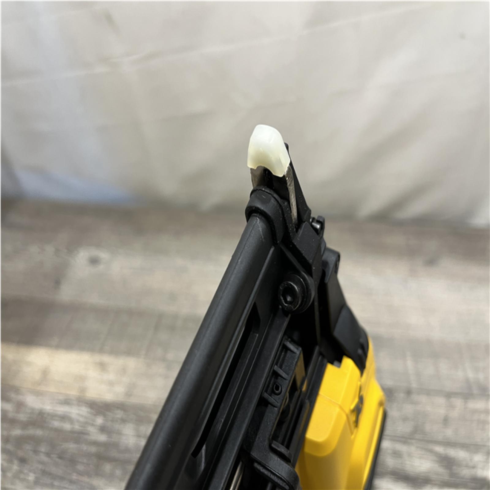 AS-IS DEWALT 20V MAX XR 16-Gauge Lithium-Ion Cordless Finish Nailer (Tool Only)