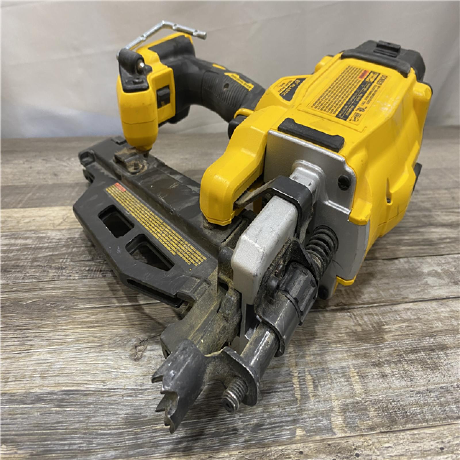 AS-IS DEWALT 20-Volt 21° Cordless Framing Nailer (Tool-Only)