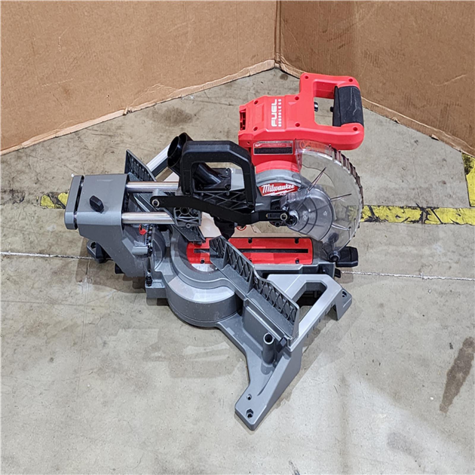 HOUSTON LOCATION - AS-IS Milwaukee M18 FUEL 7-1/4 in. Cordless Brushless Dual-Bevel Sliding Compound Miter Saw (Tool Only)