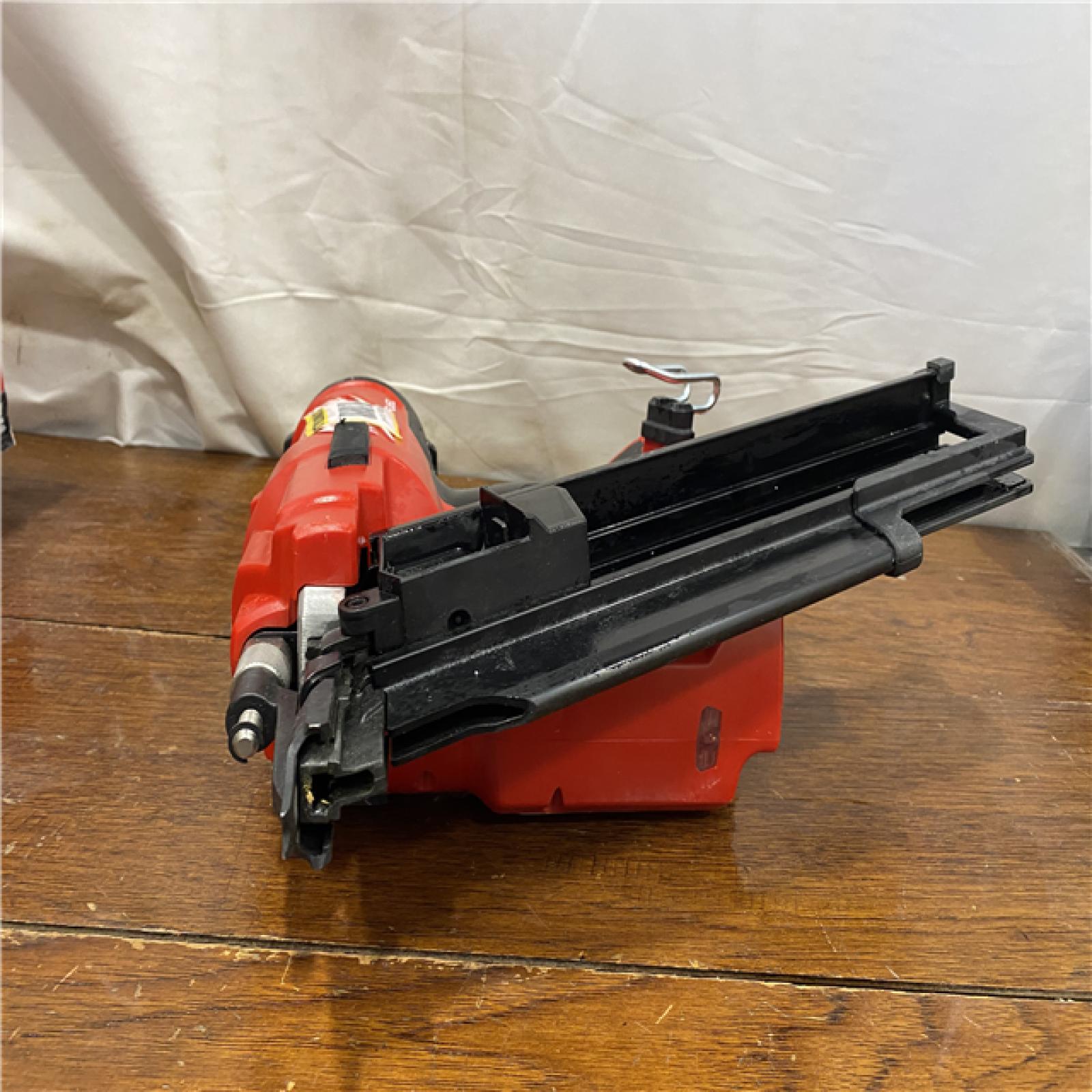 AS-IS Milwaukee 2744-20 M18 FUEL 3-1/2 in. 18-Volt 21-Degree Lithium-Ion Brushless Cordless Framing Nailer (Tool-Only)