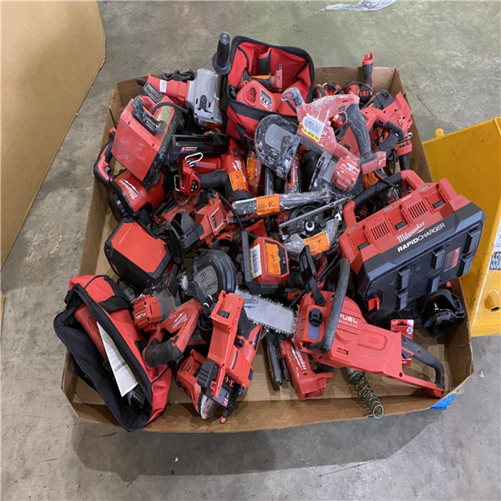 Houston Location- AS-IS - Tool Pallet