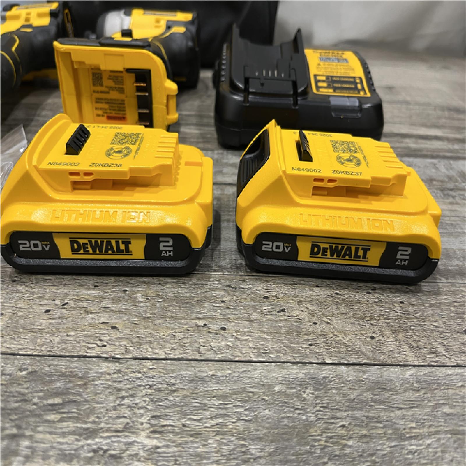 AS-IS DEWALT ATOMIC 20-Volt MAX Lithium-Ion Cordless Combo Kit
