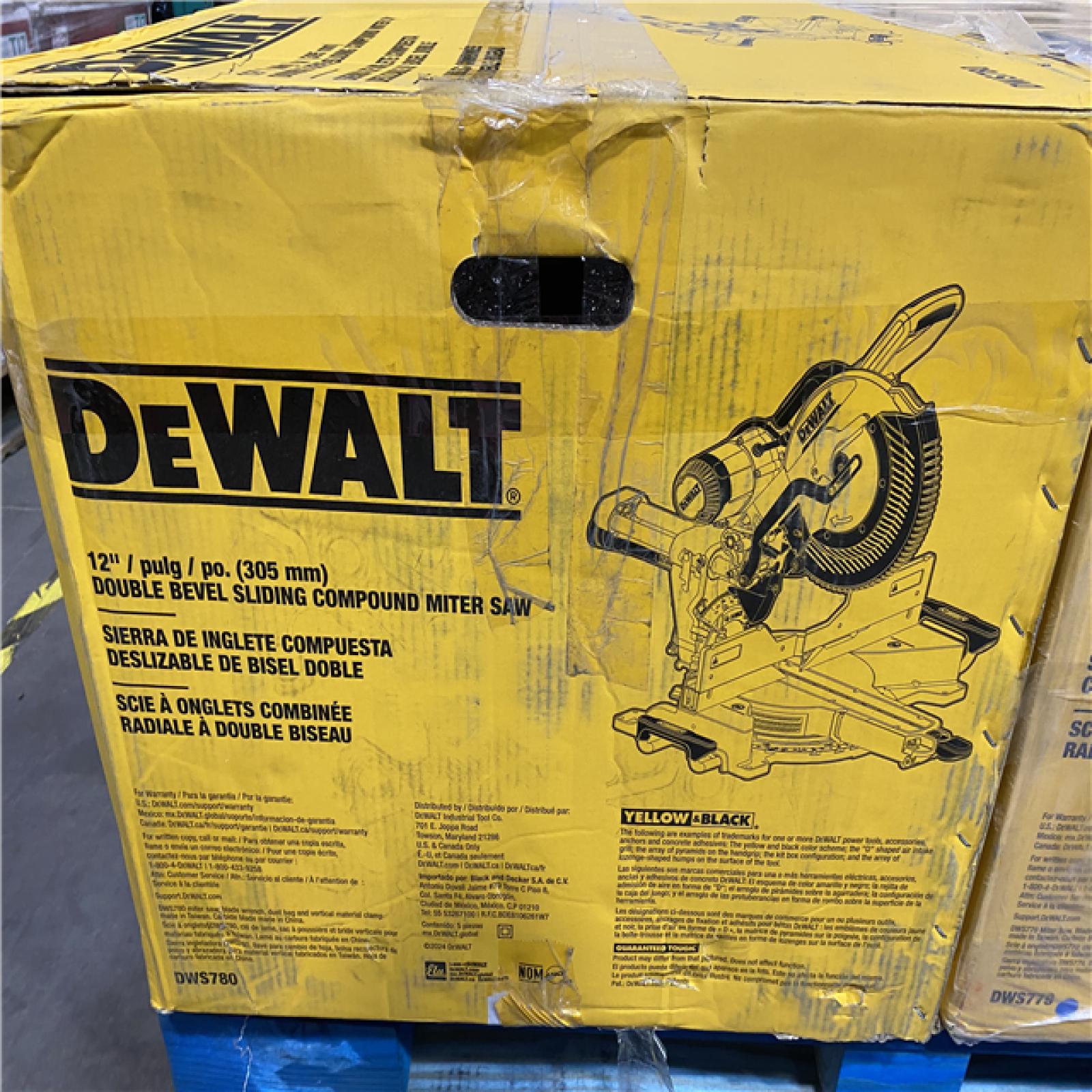 Dallas Location - As-Is DEWALT 15 Amp Corded 12 in. Double Bevel Sliding Compound Miter Saw