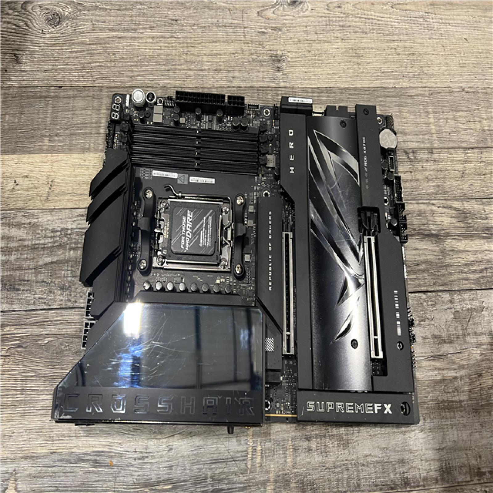 AS-IS ASUS - ROG CROSSHAIR X870E HERO AMD X870 ATX DDR5 Wi-Fi 7 Motherboard - Black