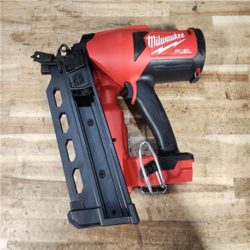 HOUSTON LOCATION - AS - IS Milwaukee FUEL 18-Volt Brushless Lithium-Ion Cordless 21-Degree Duplex Nailer (Tool-Only)