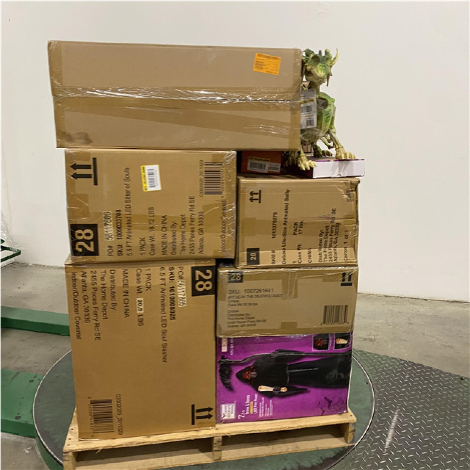 Dallas Location - As-Is Mixed Holiday Pallet