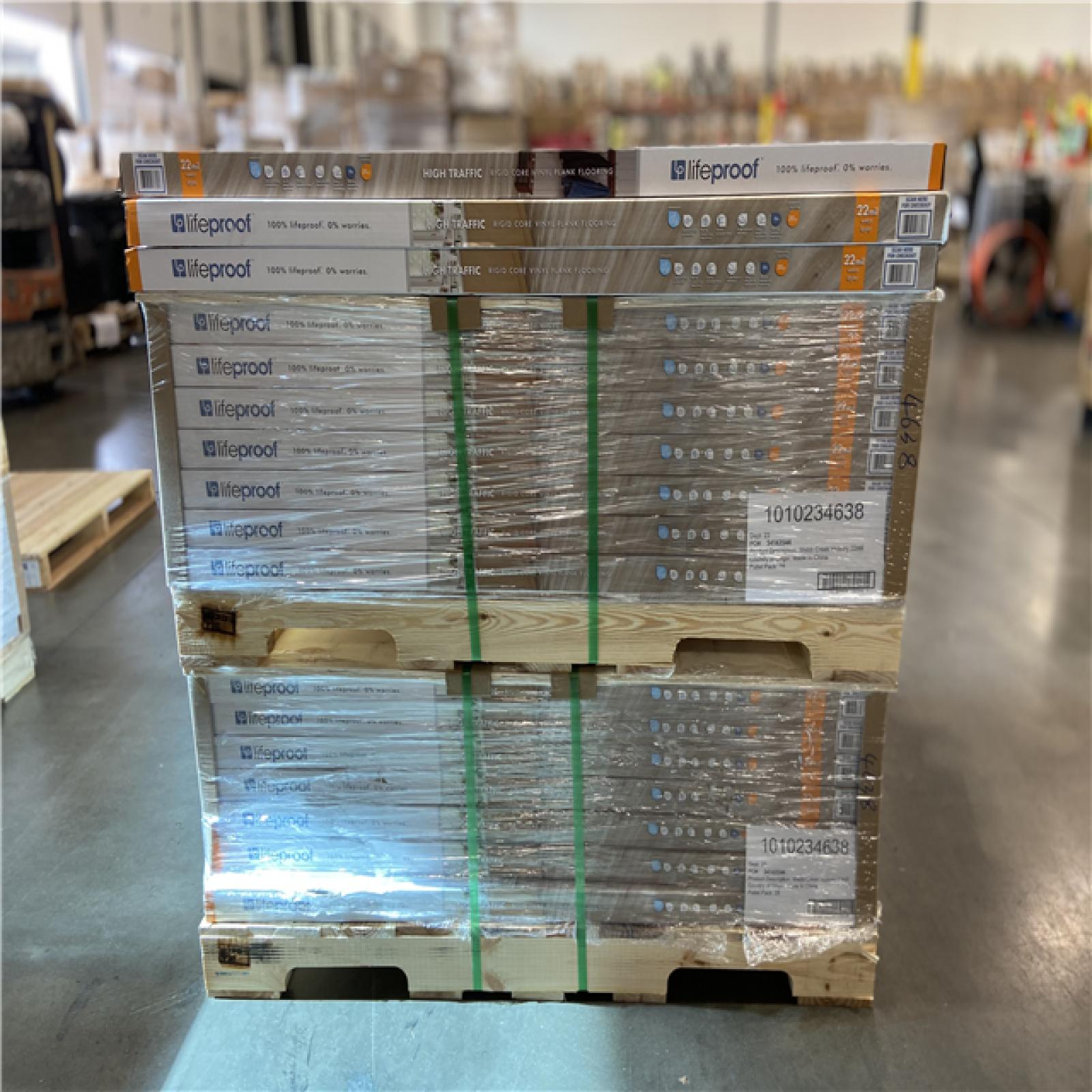 DALLAS LOCATION - DALLAS LOCATION - Lifeproof Webb Creek Hickory 22 MIL x 8.7 in. W x 48 in. L Click Lock Waterproof Luxury Vinyl Plank Flooring (20.1 sq. ft./Case) (67 UNITS)
