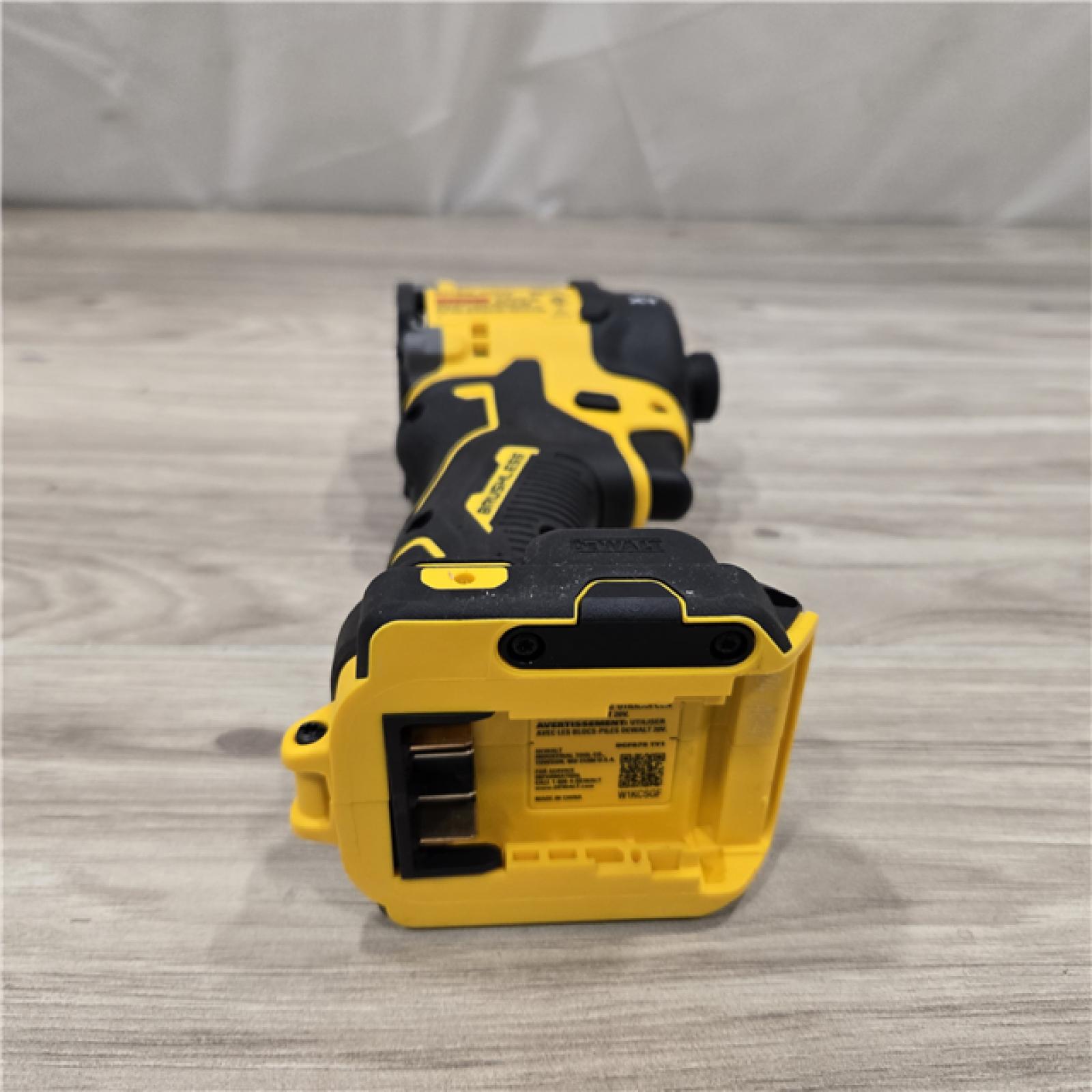 AS-IS DEWALT 20V MAX* XR Cordless 1/4 Quiet Hydraulic Impact Driver (Tool-Only)