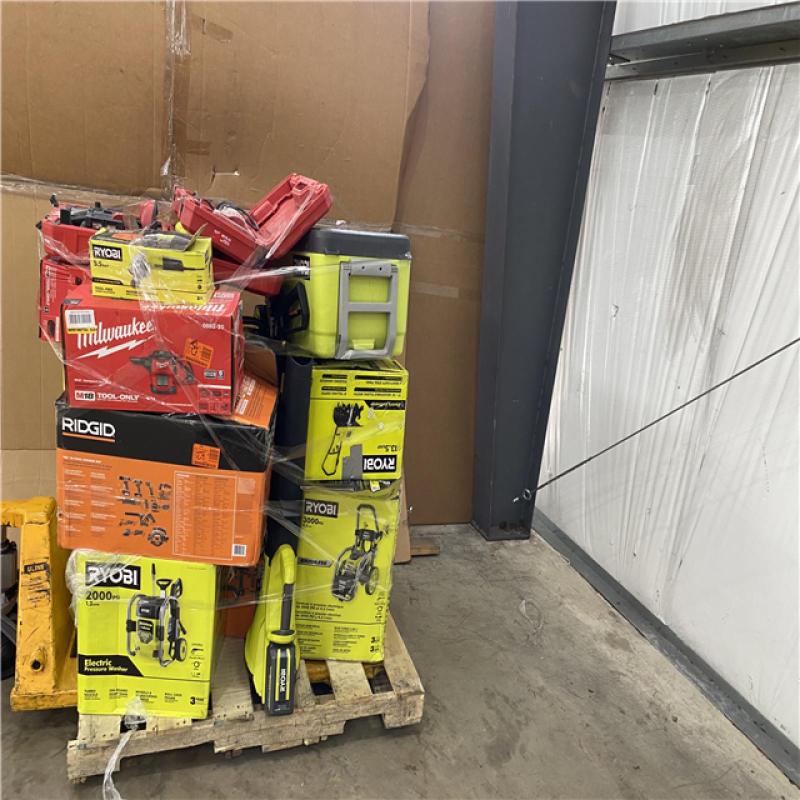 Houston Location AS IS - Tool Pallet