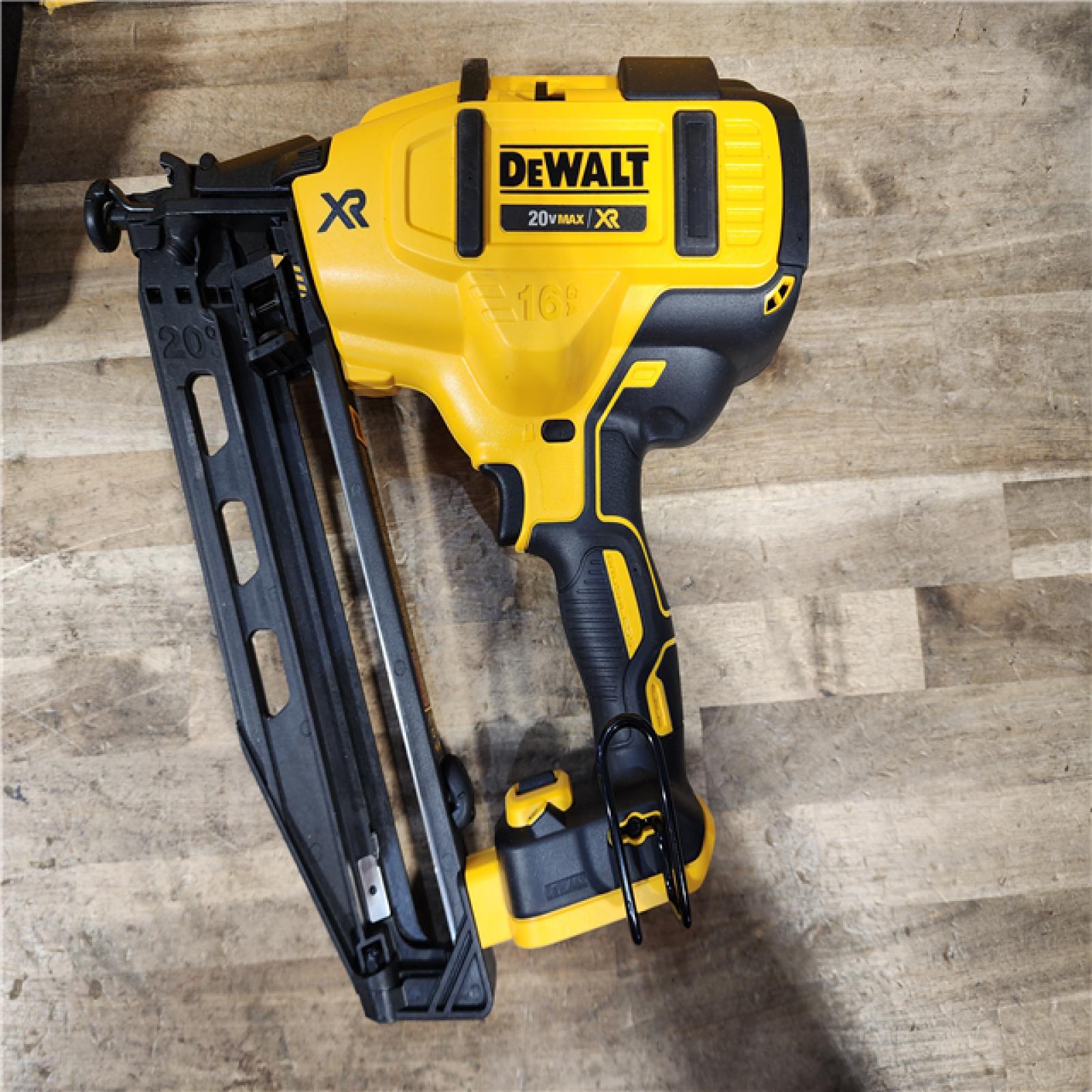 HOUSTON LOCATION - AS-IS DeWalt DCN660D1 20V 16 Gauge Cordless Angled Finish Nailer Kit W/ 2Ah Battery