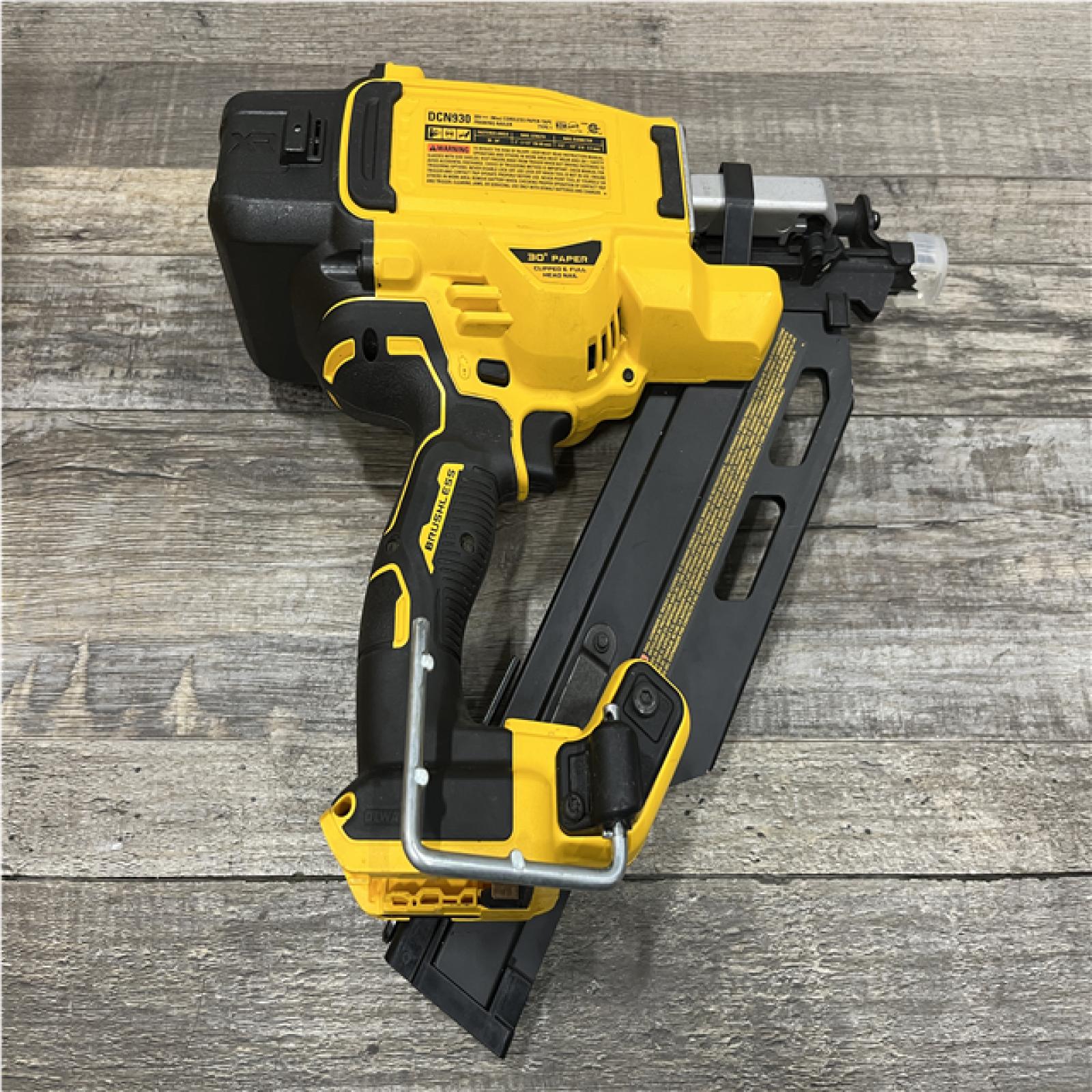 AS-IS DEWALT 20V 30 Degree Cordless Framing Nailer (Tool-Only)