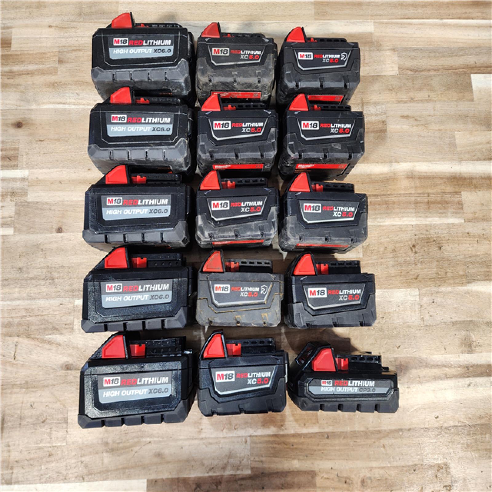 HOUSTON LOCATION - AS-IS MILWAUKEE BATTERY PACK QTY - 15