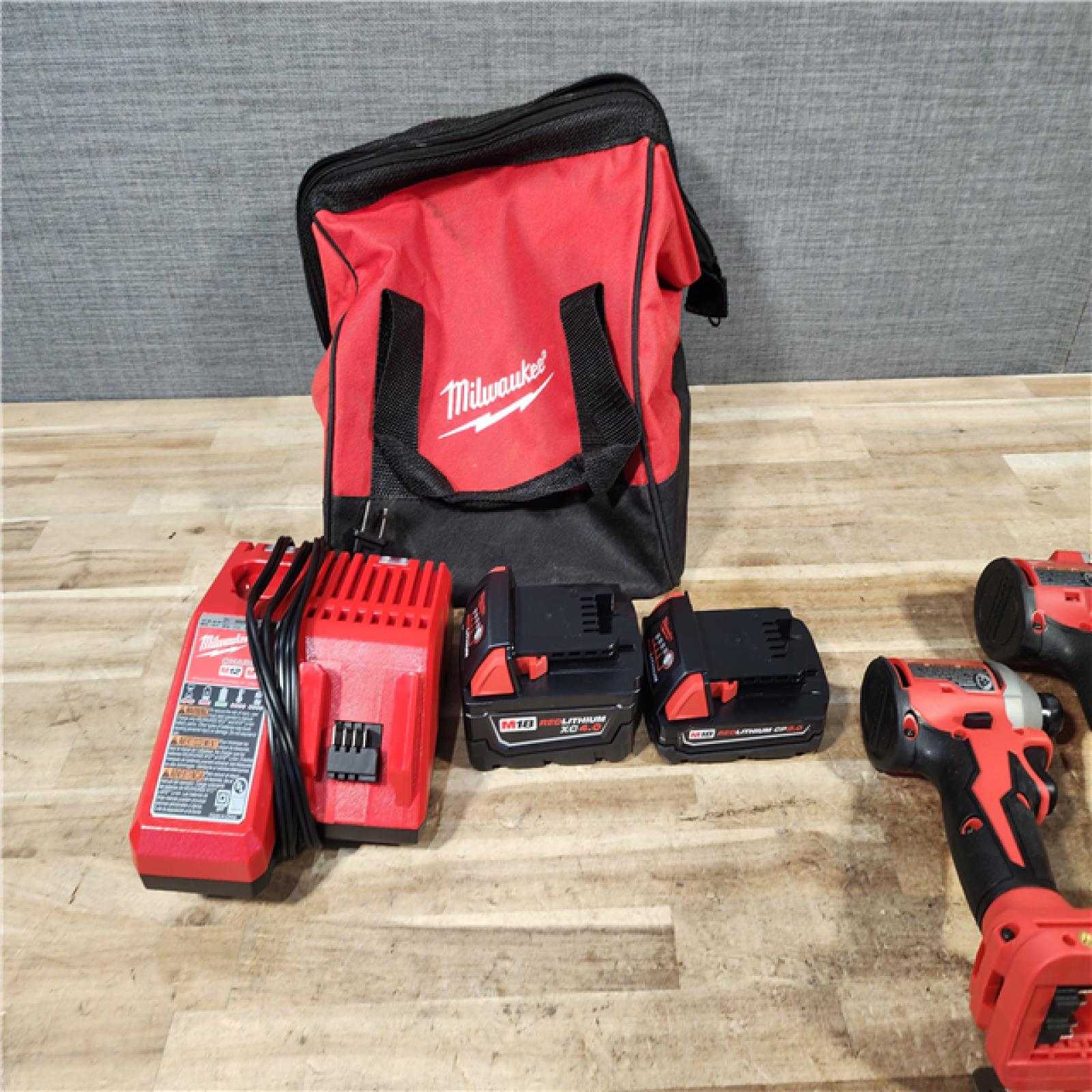 HOUSTON LOCATION - AS - IS Milwaukee 2 Tool Combo Kit W/ (2) Battery & Charger