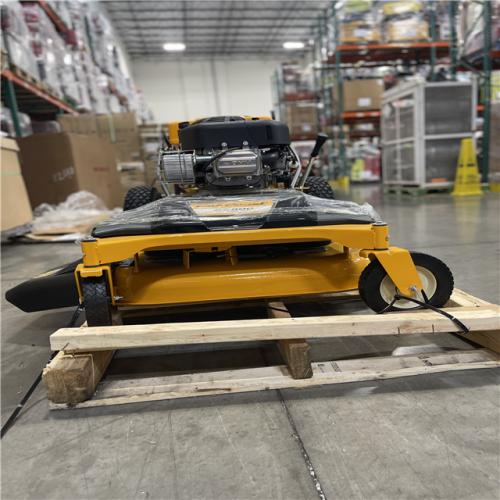 DALLAS LOCATION- CUB CADET CC800 33' WIDE CUT 344cc BRIGGS & STRATTON