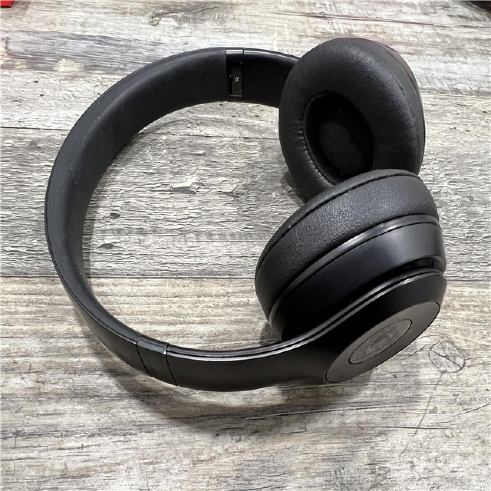 AS-IS Beats by Dr. Dre Solo3 Bluetooth On-Ear Headphones  Black
