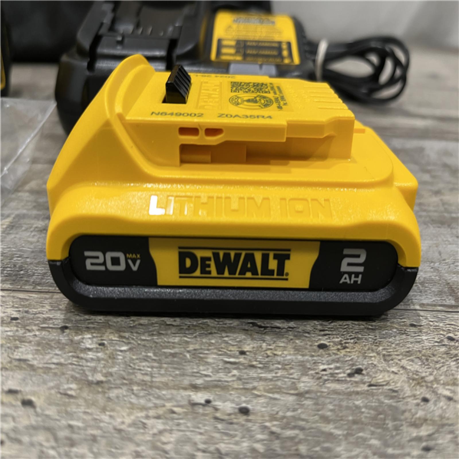 AS-IS DEWALT Atomic 20V Max Lithium-Ion Brushless Cordless Compact 1/4 in. Impact Driver Kit