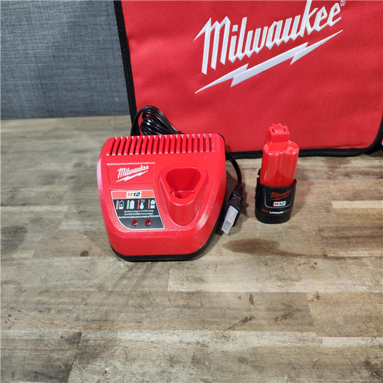 HOUSTON LOCATION - AS-IS MILWAUKEE M12 12V Lithium-Ion Cordless M-SPECTOR 360-Degree 4 Ft. Inspection Camera Kit