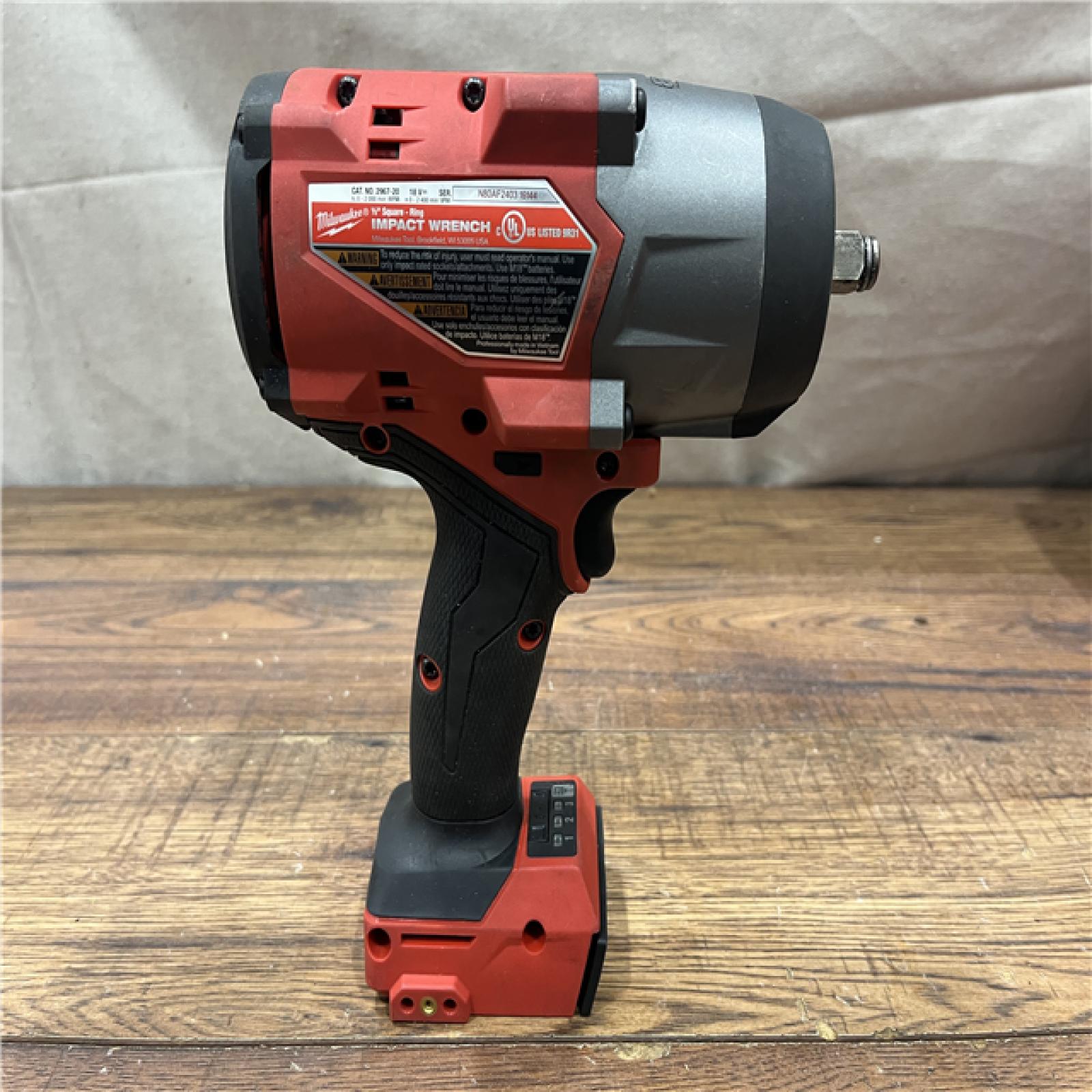 AS-IS Milwaukee M18 1/2 in. Cordless Brushless High Torque Impact Wrench Kit (Battery & Charger)