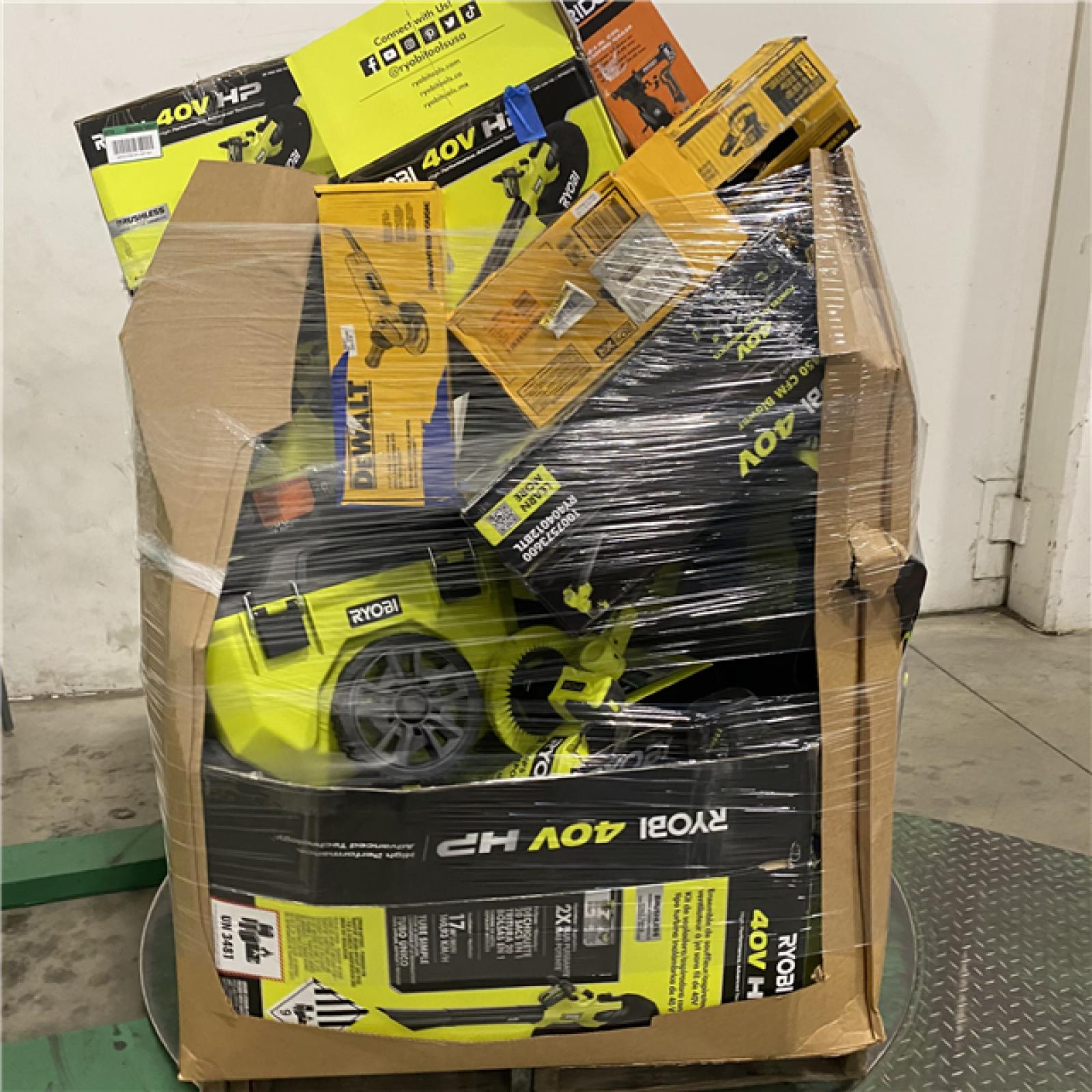 Dallas Location - As-Is Tool Pallet