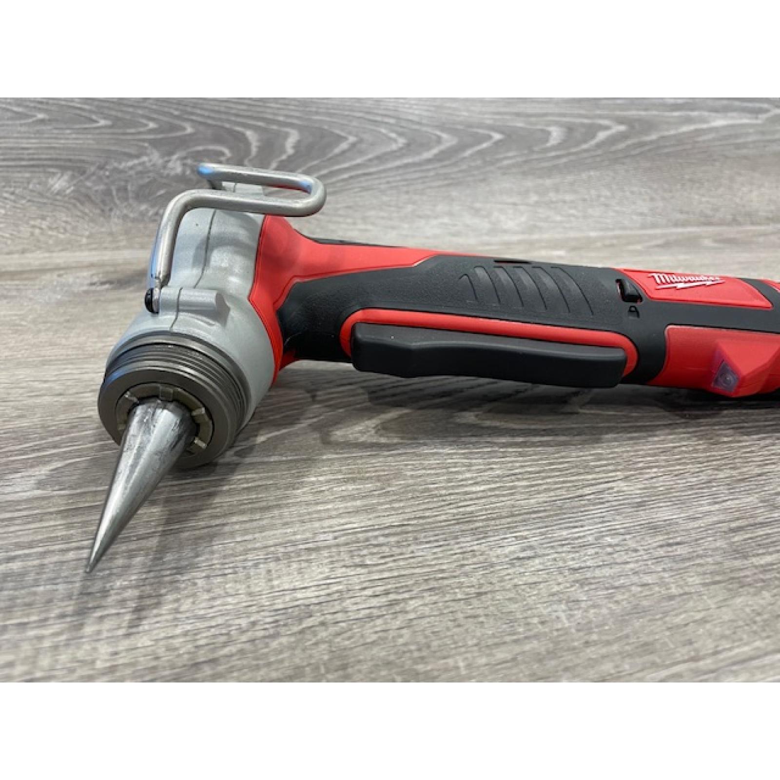 AS-IS Milwaukee M12 12-Volt Lithium-Ion Cordless ProPEX Expansion Tool Kit