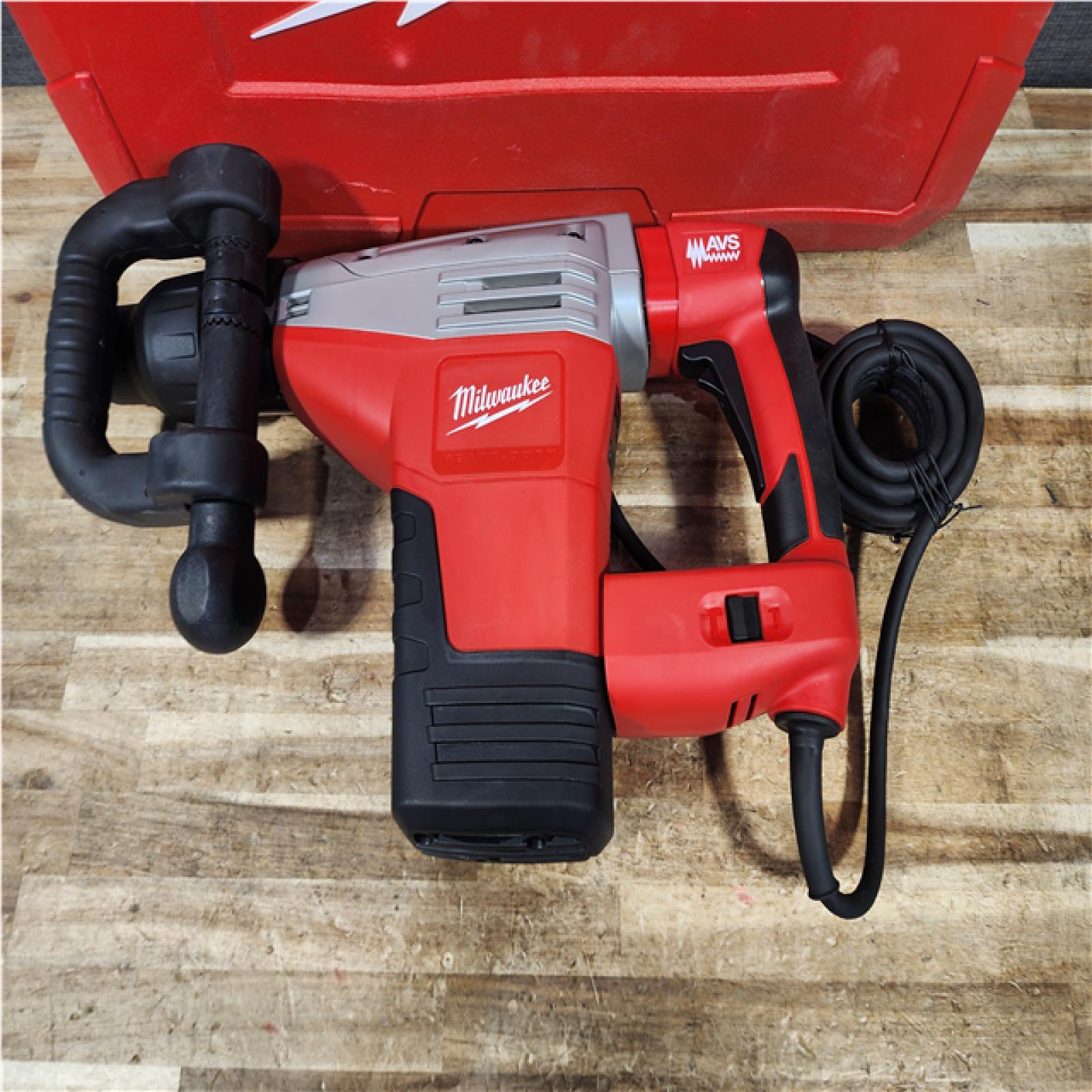 HOUSTON LOCATION - AS - IS Milwaukee SDS-MAX Demolition Hammer