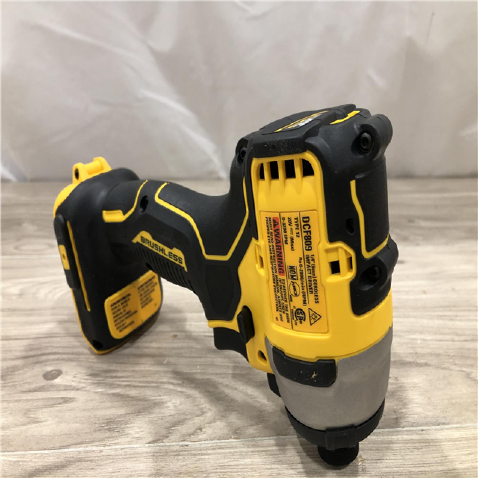AS-IS DEWALT ATOMIC 20-Volt MAX Lithium-Ion Cordless Combo Kit