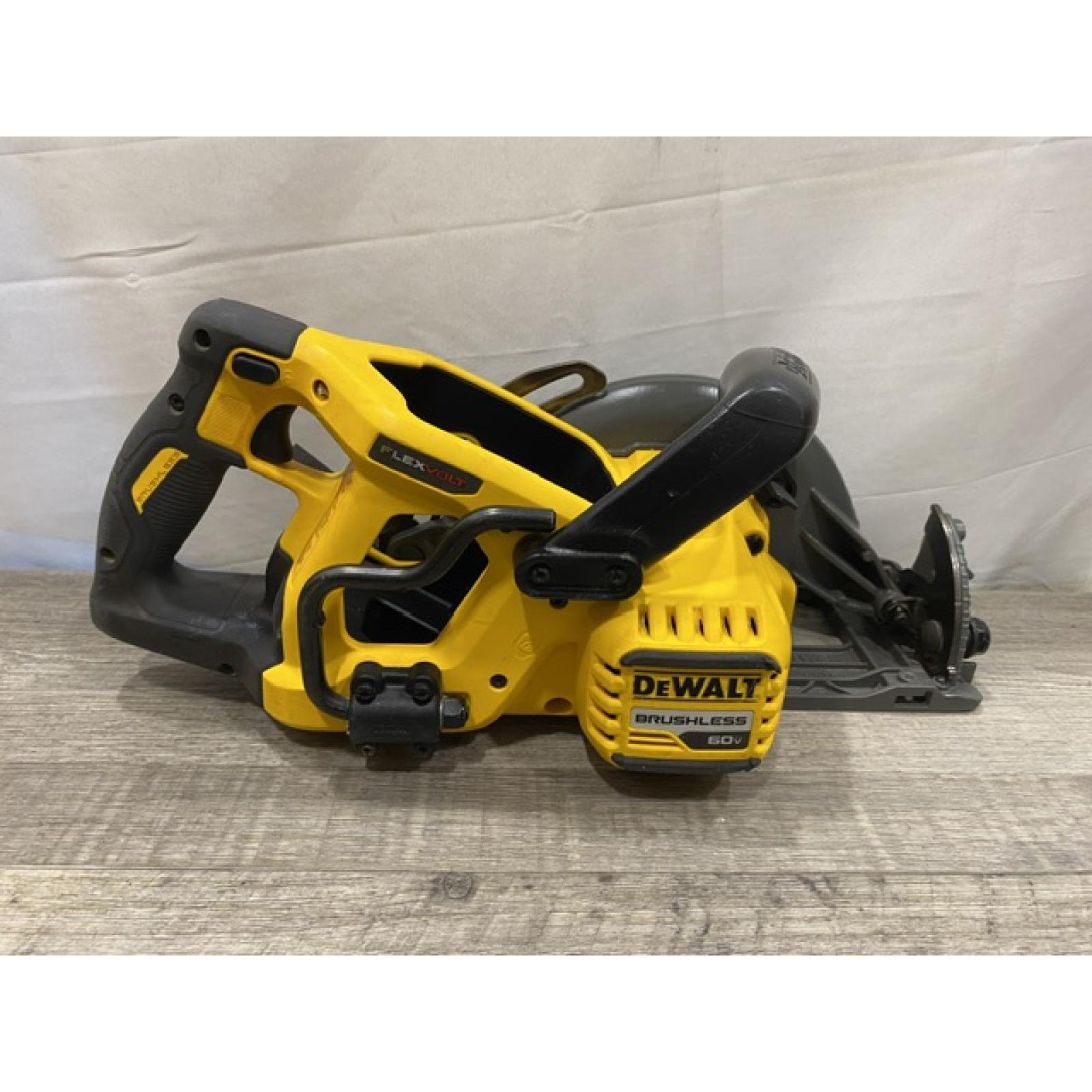 AS-IS DEWALT FLEXVOLT 60V MAX Cordless Brushless 7-1/4 in. Wormdrive Style Circular Saw (Tool Only)