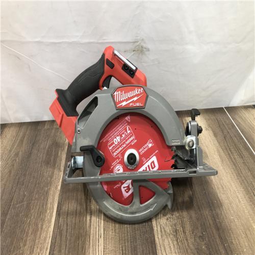 AS-IS Milwaukee FUEL 18V Lithium-Ion Brushless Cordless 7-1/4 in. Circular Saw (Tool-Only)