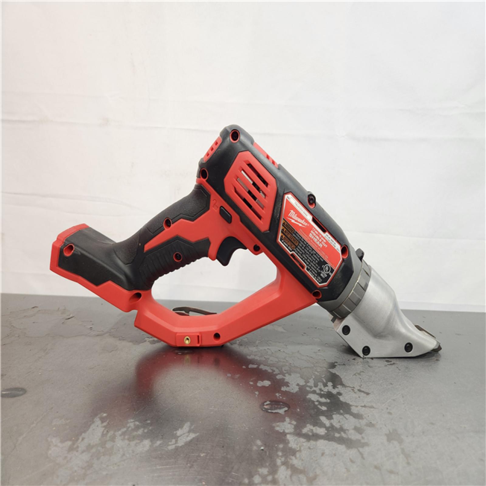 AS-IS- Milwaukee M18 18-volt Lithium-ion Cordless 18-gauge Double Cut Metal Shear  Bare Tool