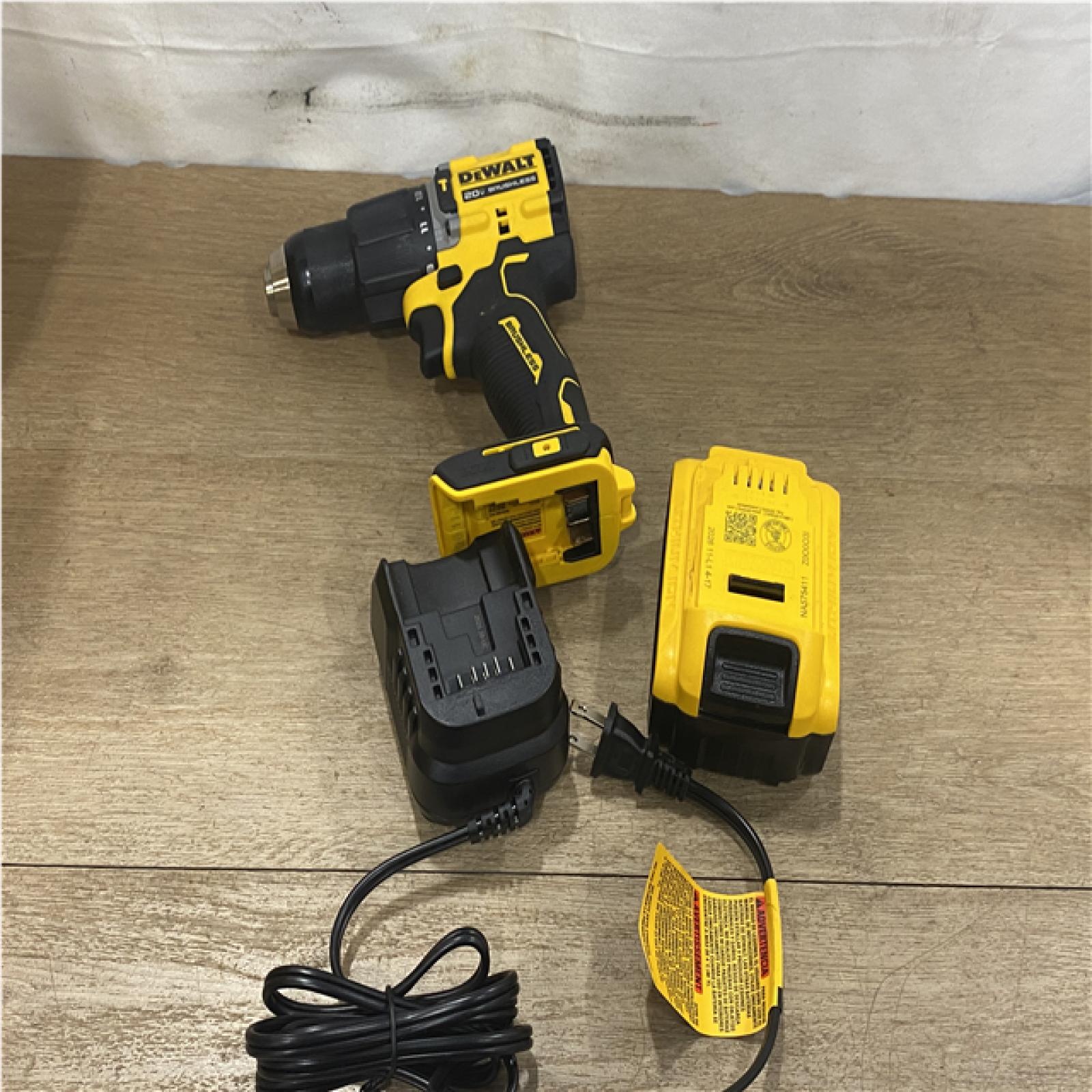 AS-IS DEWALT ATOMIC 20V Lithium-Ion Cordless 1/2 in. Hammer Drill Kit