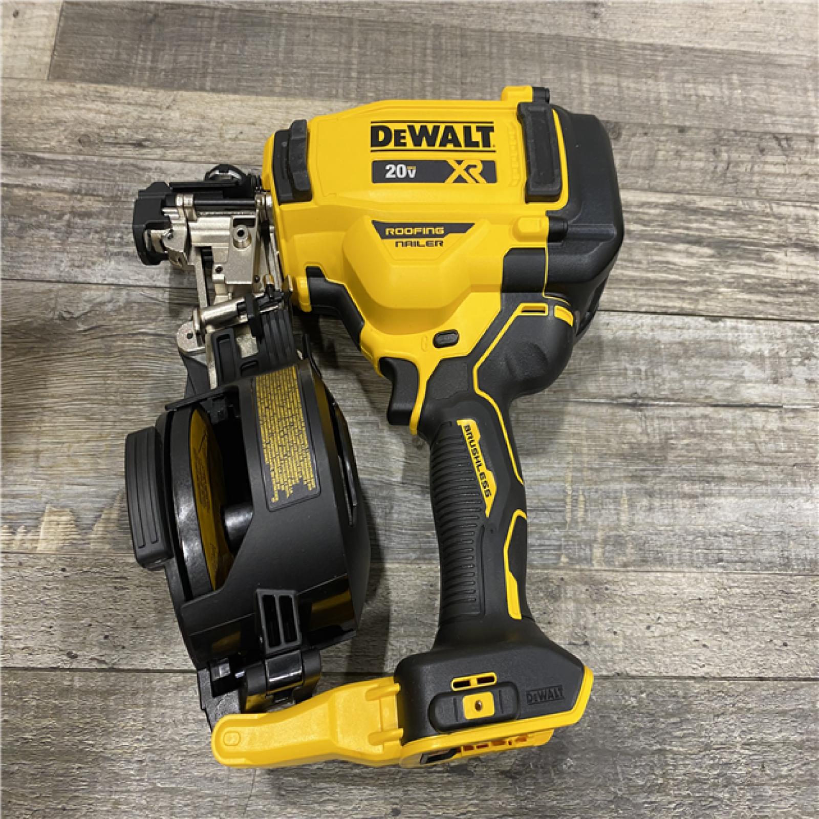 AS-IS DEWALT 20V MAX Lithium-Ion 15-Degree Electric Cordless Roofing Nailer Kit