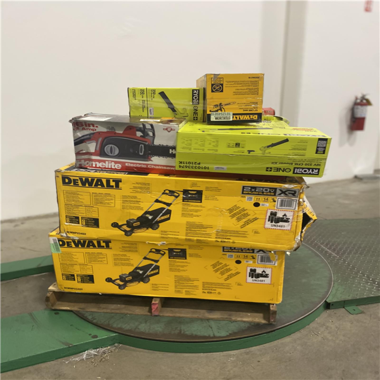 Dallas Location - As-Is Tool Pallet