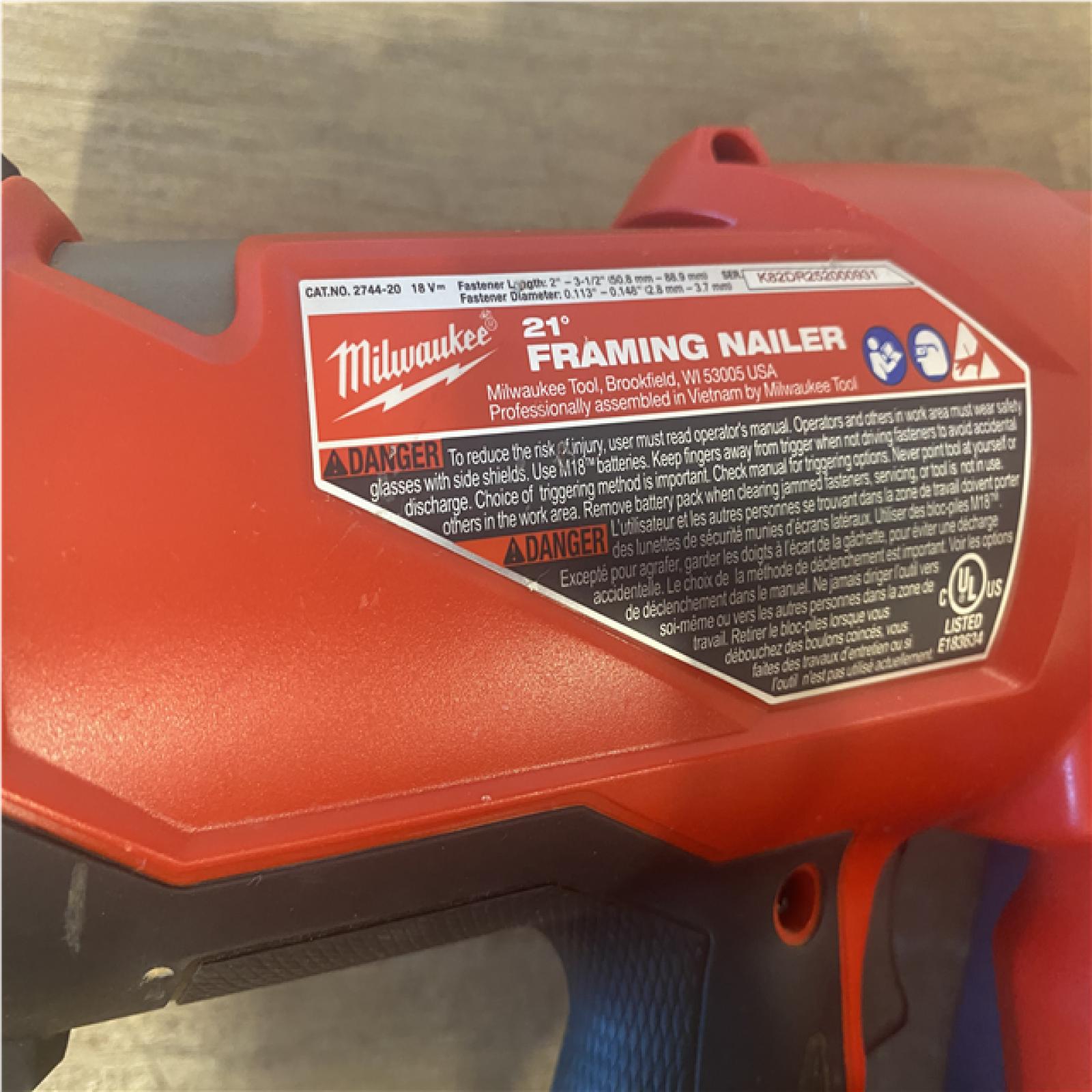 AS-IS Milwaukee FUEL 3-1/2 in 18V 21-Degree Lithium-Ion Brushless Cordless Nailer (Tool Only)