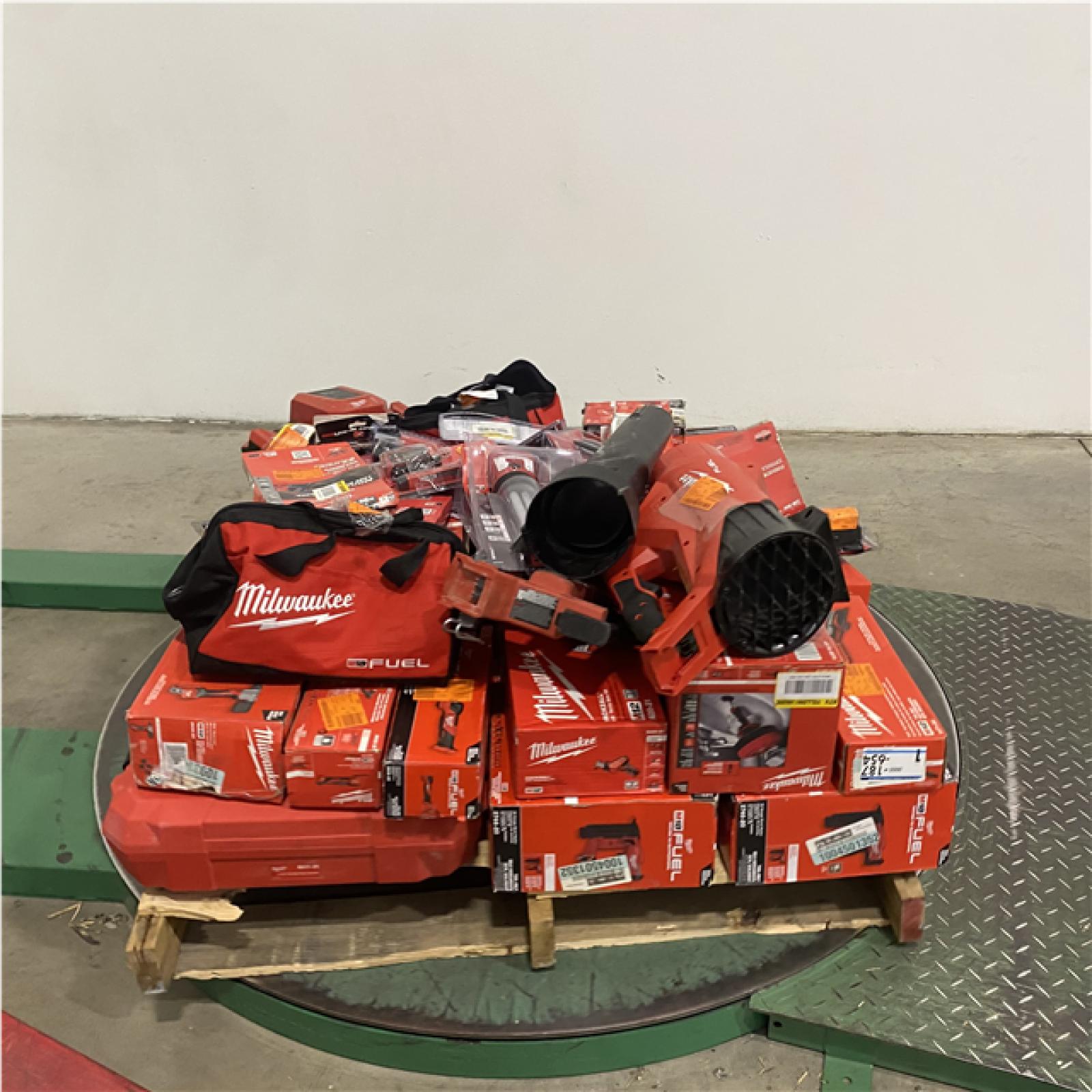Dallas Location - As-Is Tool Pallet